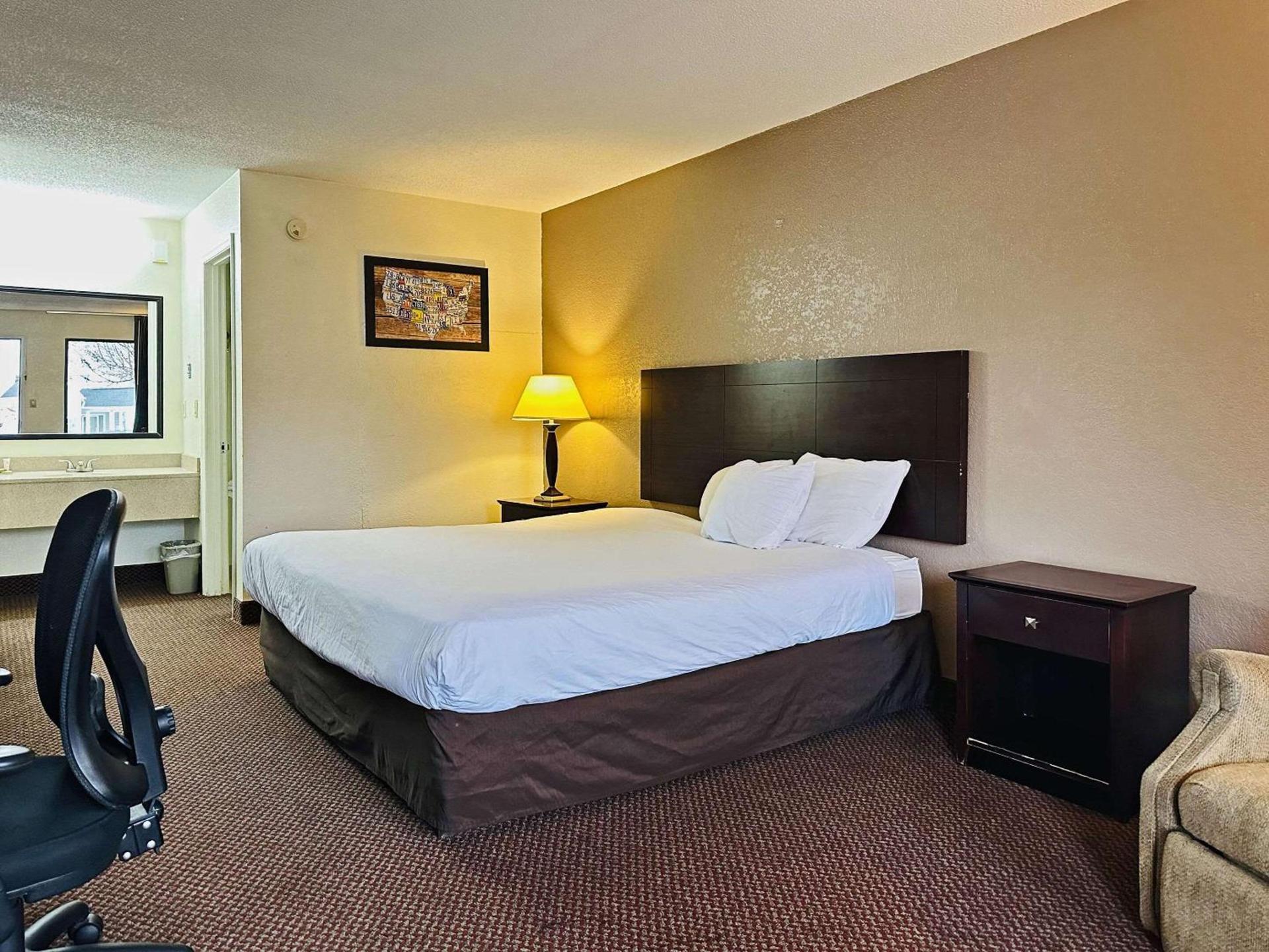 Econo Lodge Kannapolis - Concord photo 27
