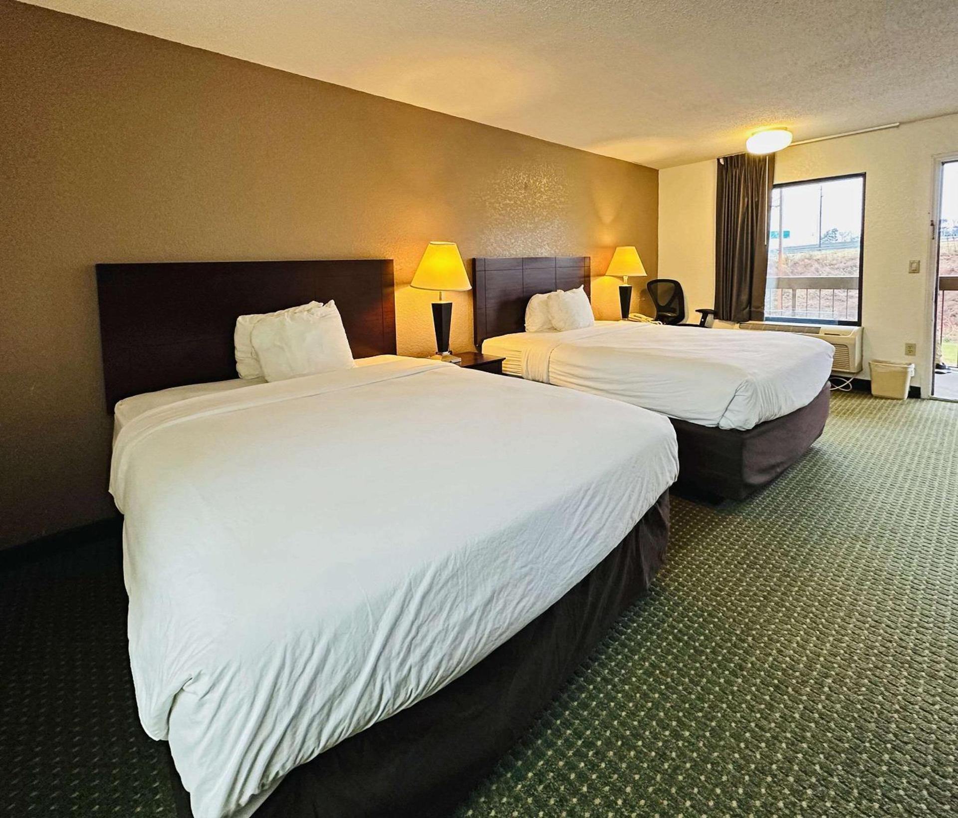Econo Lodge Kannapolis - Concord photo 32
