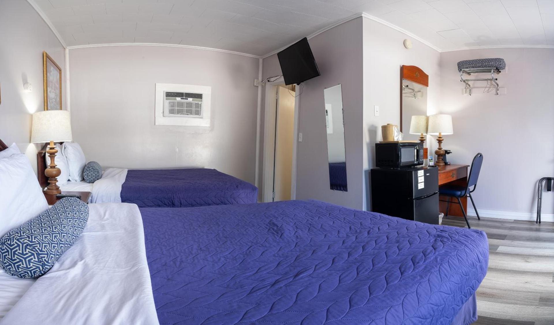 Belle Isle Motel photo 16