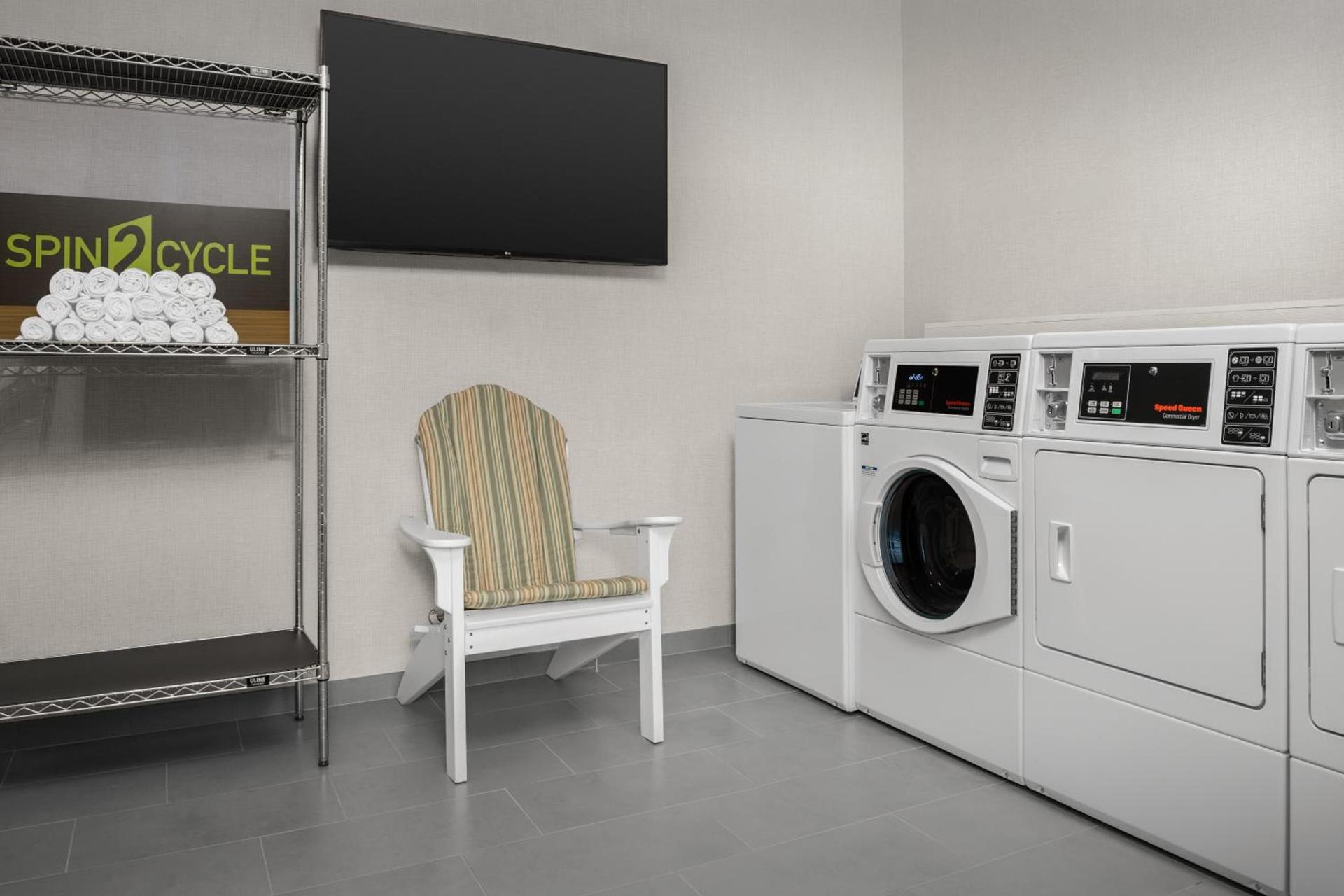 Hampton Inn Orlando Southeast Nona photo 40