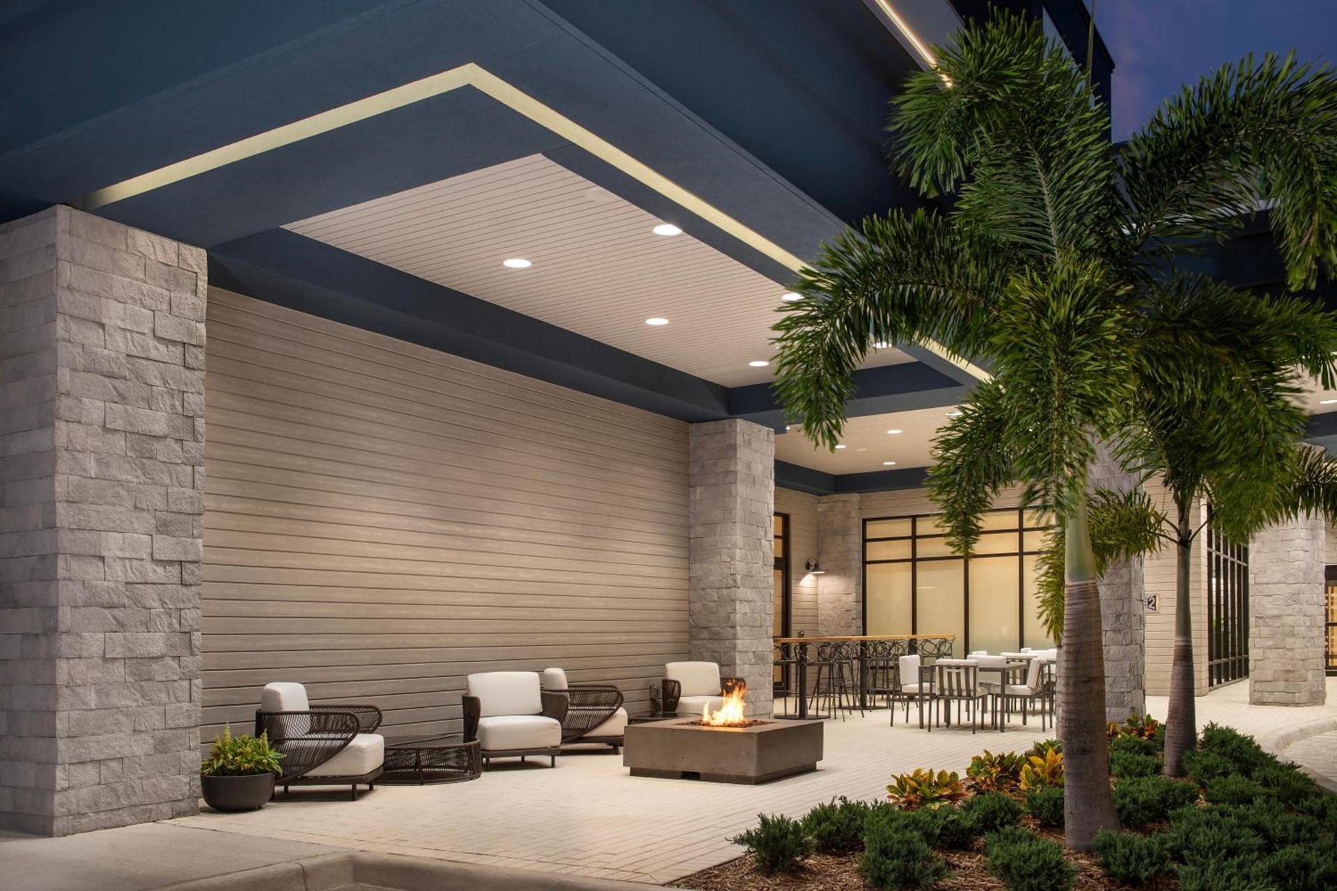Hampton Inn Orlando Southeast Nona photo 37