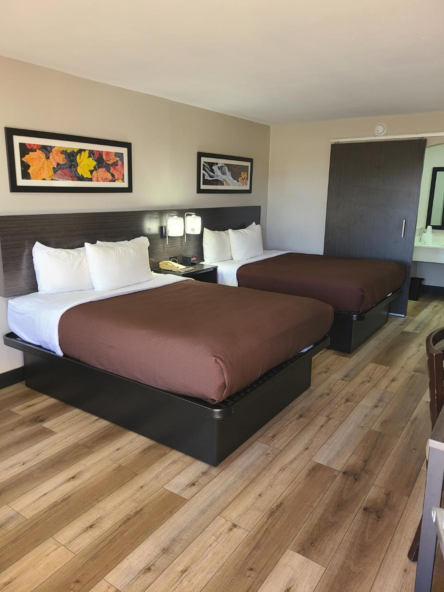Quality Inn & Suites Dumas photo 15