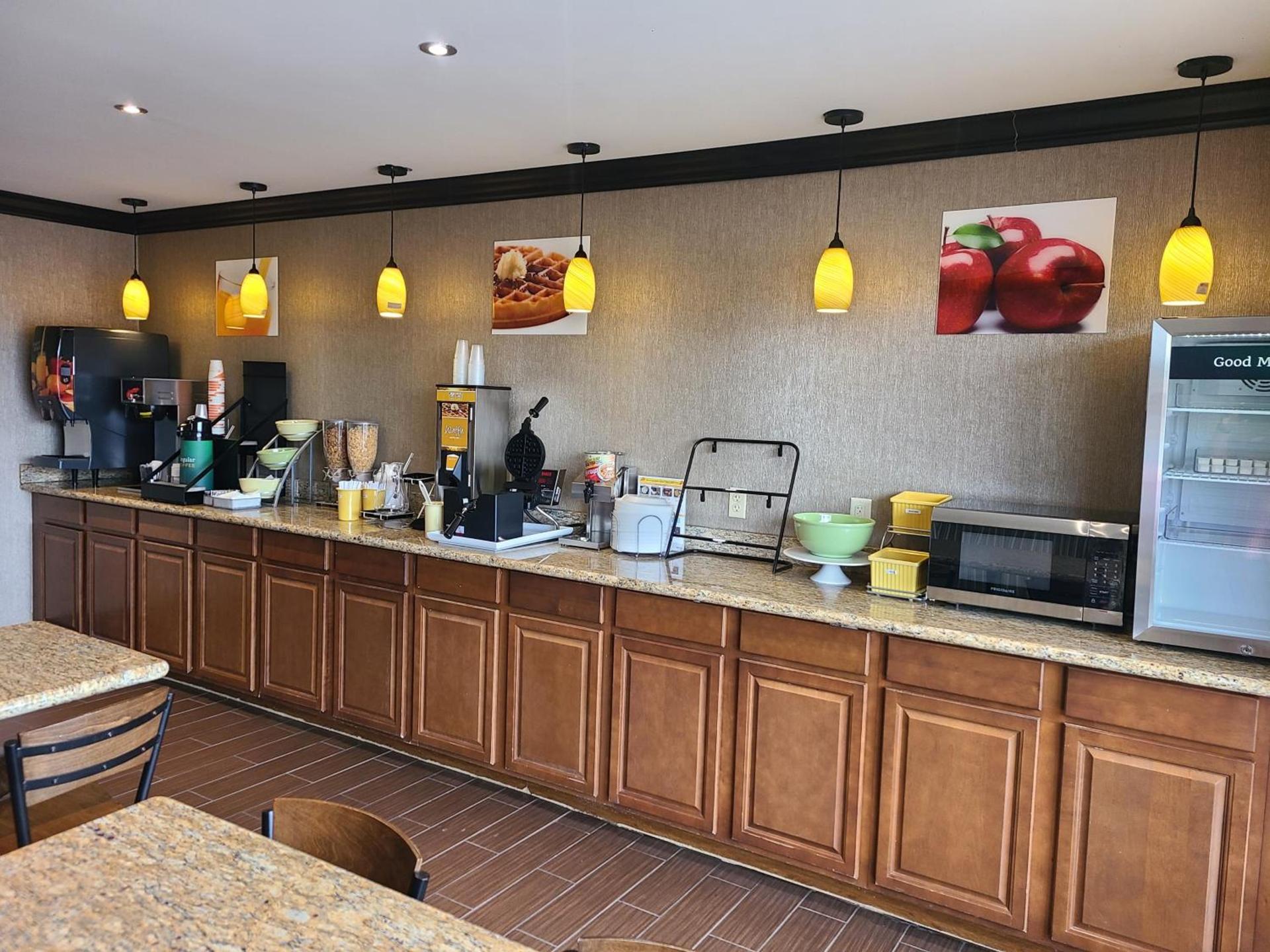 Quality Inn & Suites Dumas photo 20