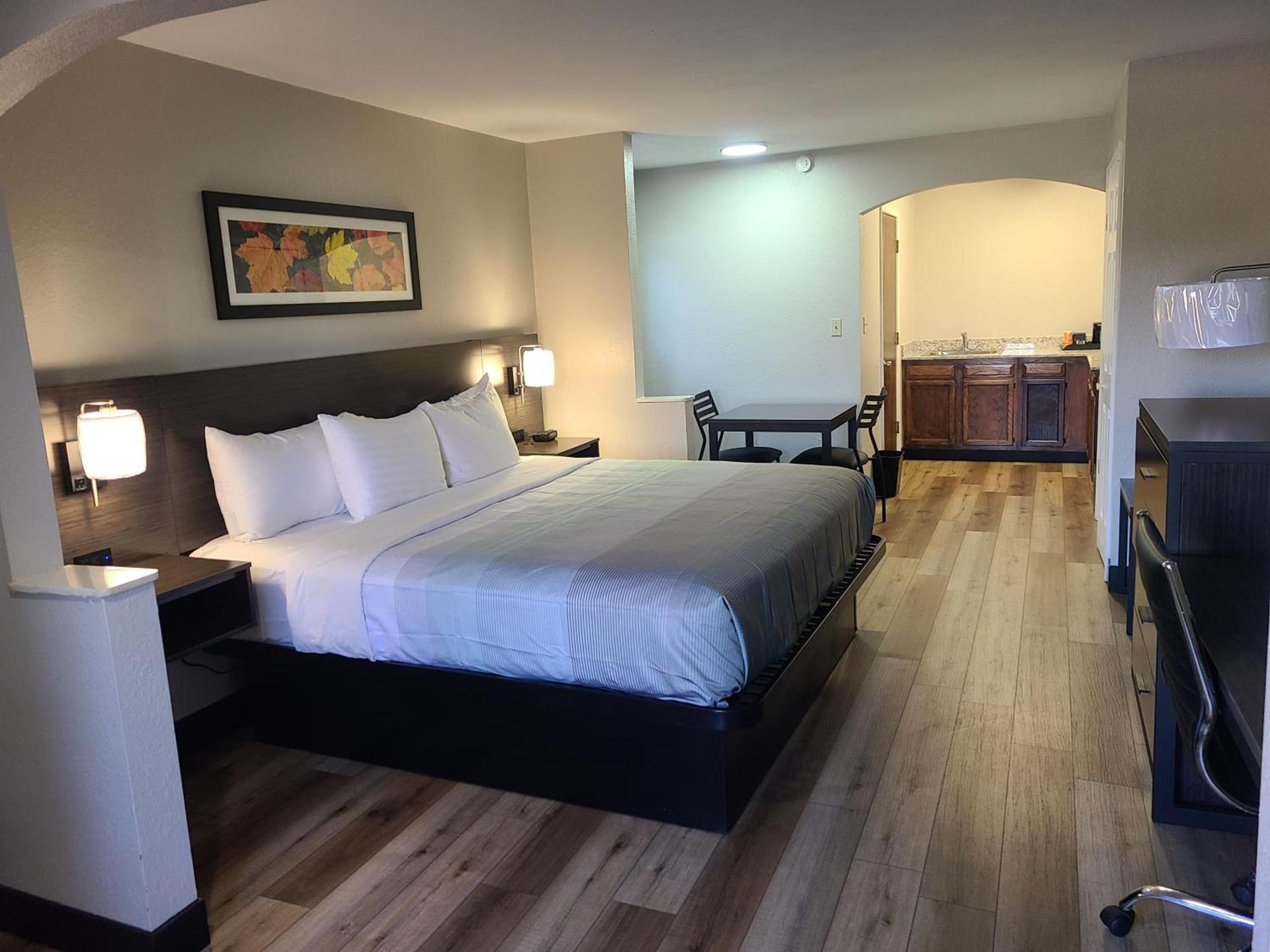 Quality Inn & Suites Dumas photo 9