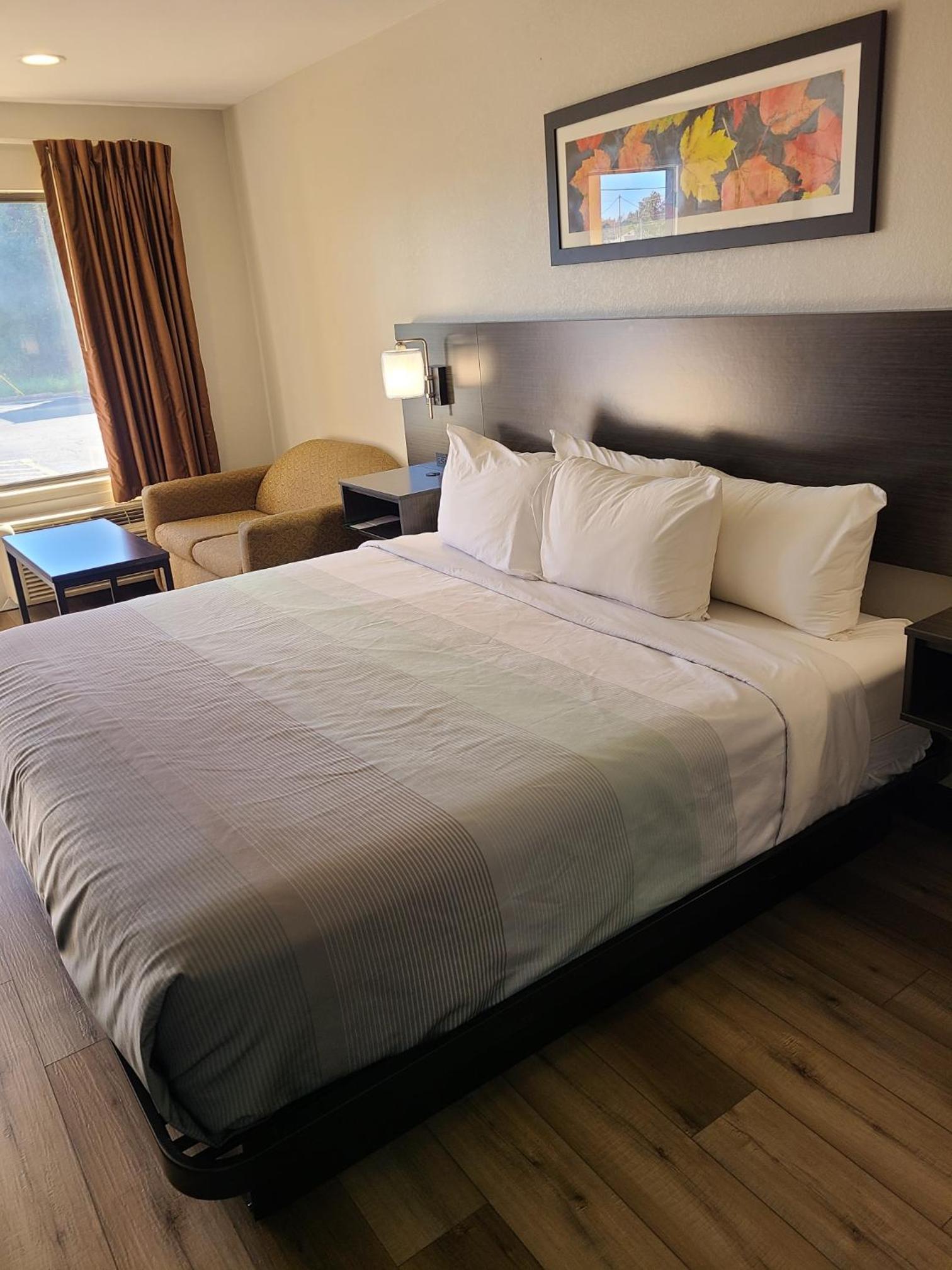 Quality Inn & Suites Dumas photo 29