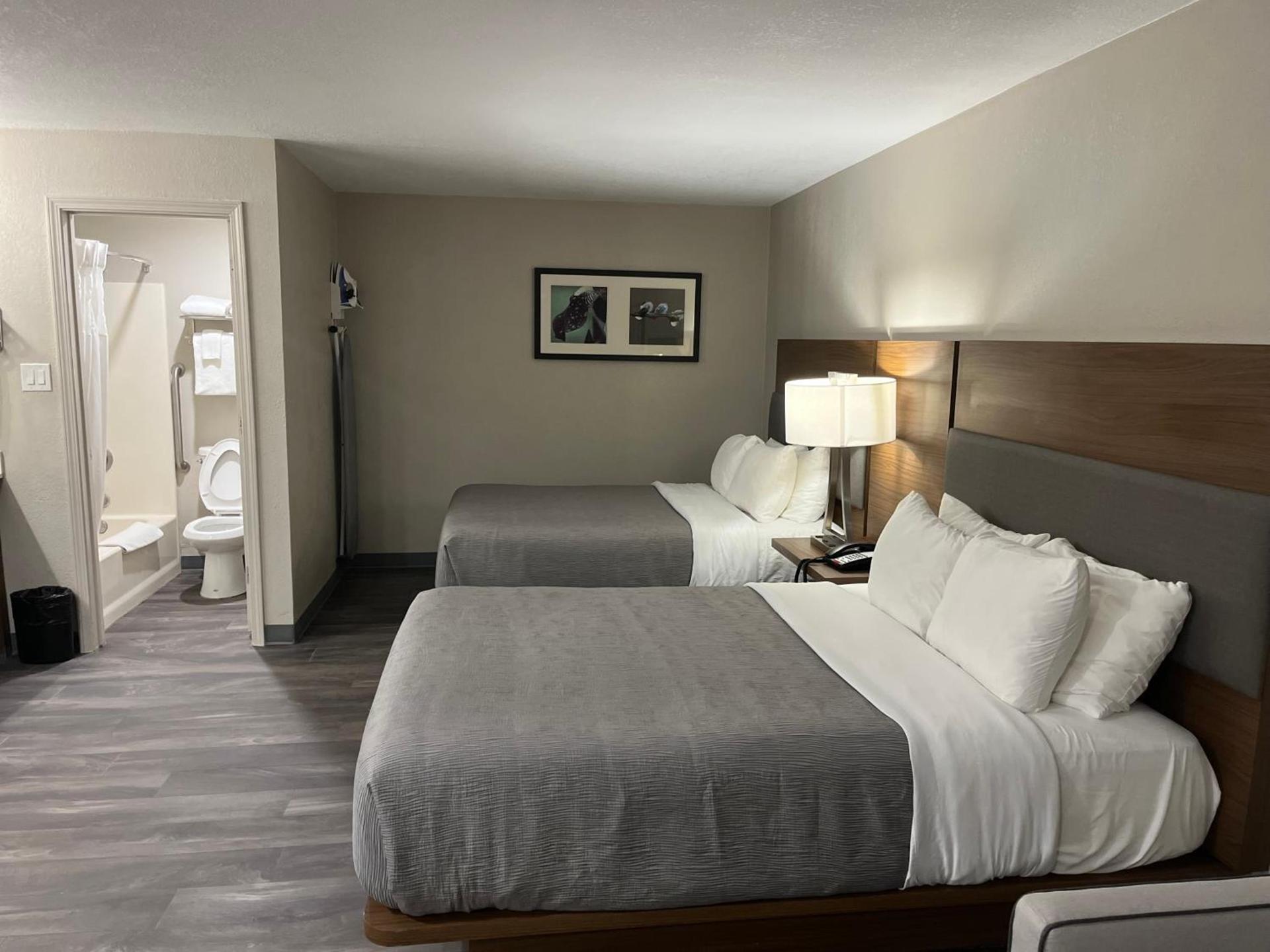 SureStay Plus by Best Western Alamogordo White Sands photo 37