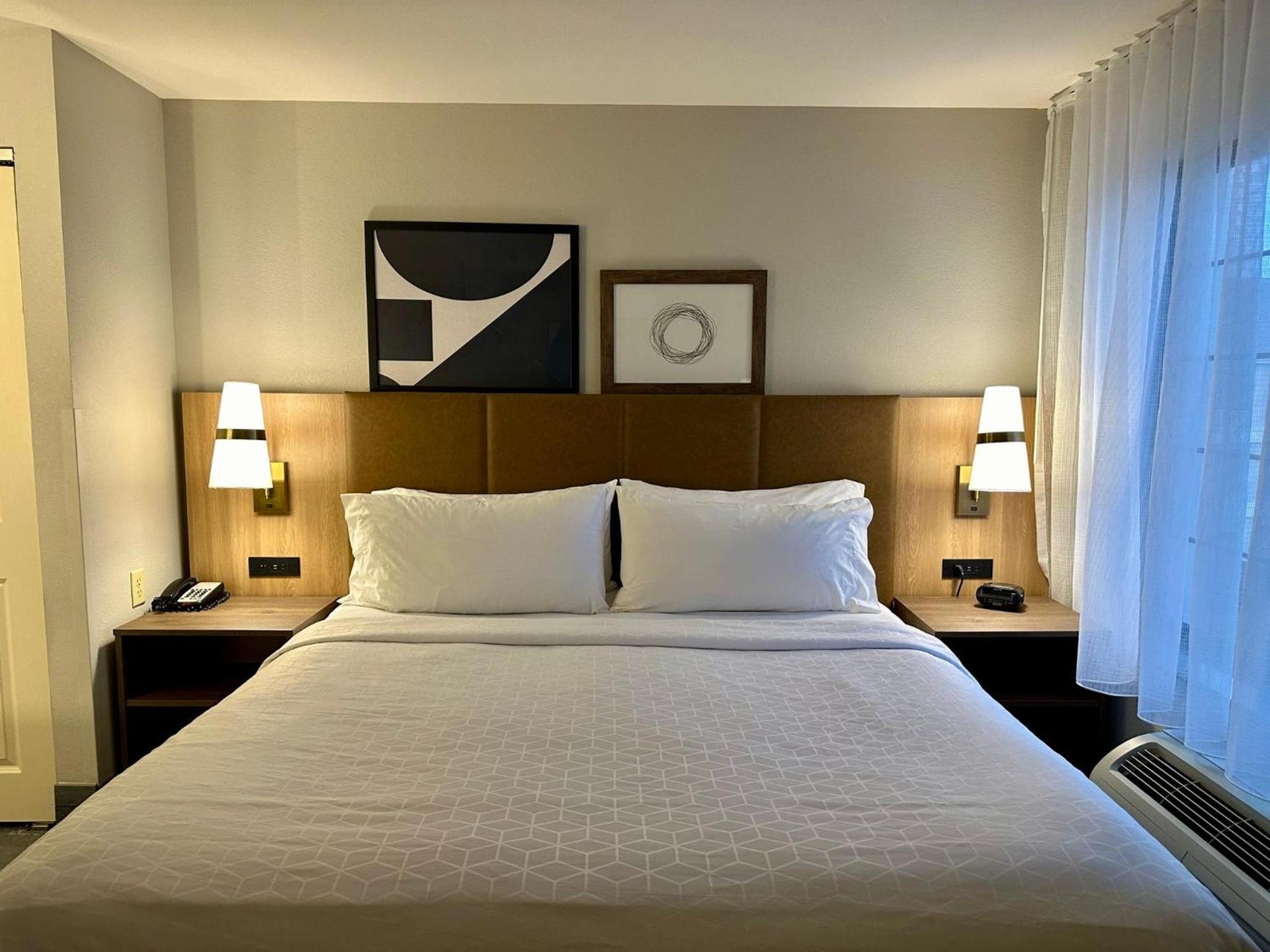 Staybridge Suites Milwaukee West-Oconomowoc by IHG photo 74