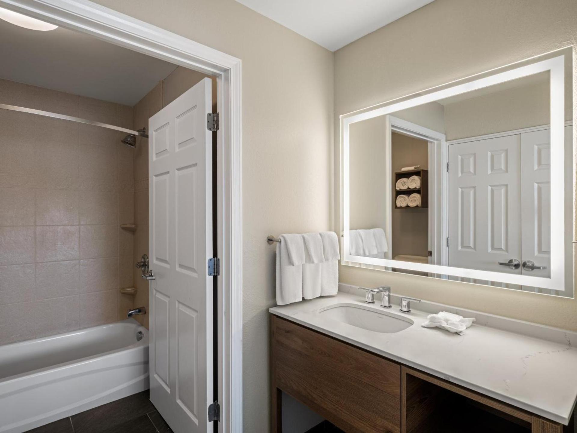 Staybridge Suites Rochester University by IHG photo 79