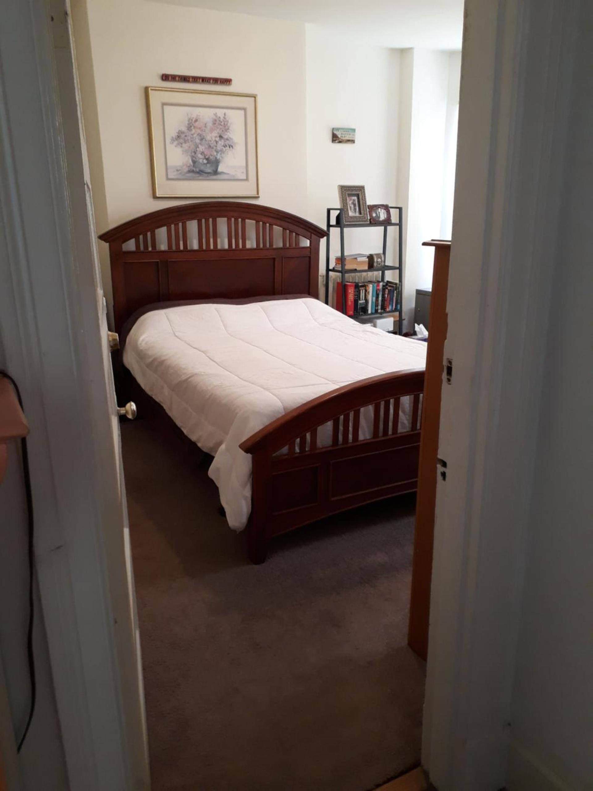 Pleasant Rooming House photo 4