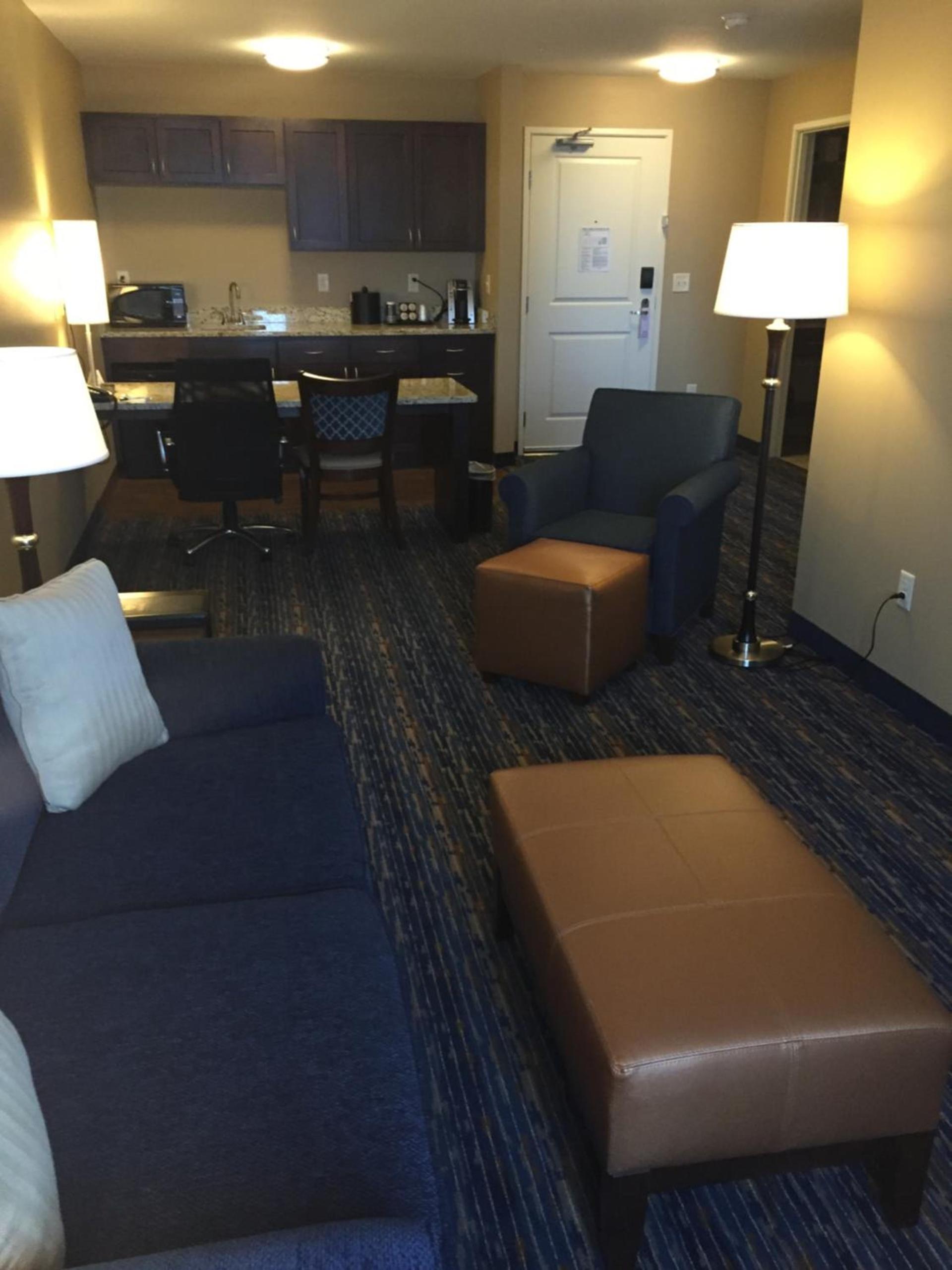 Grandstay Hotel & Suites Mount Horeb - Madison photo 9