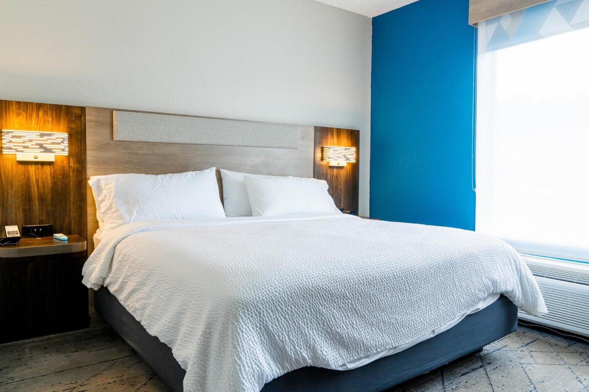 Holiday Inn Express & Suites Hiawassee by IHG photo 71