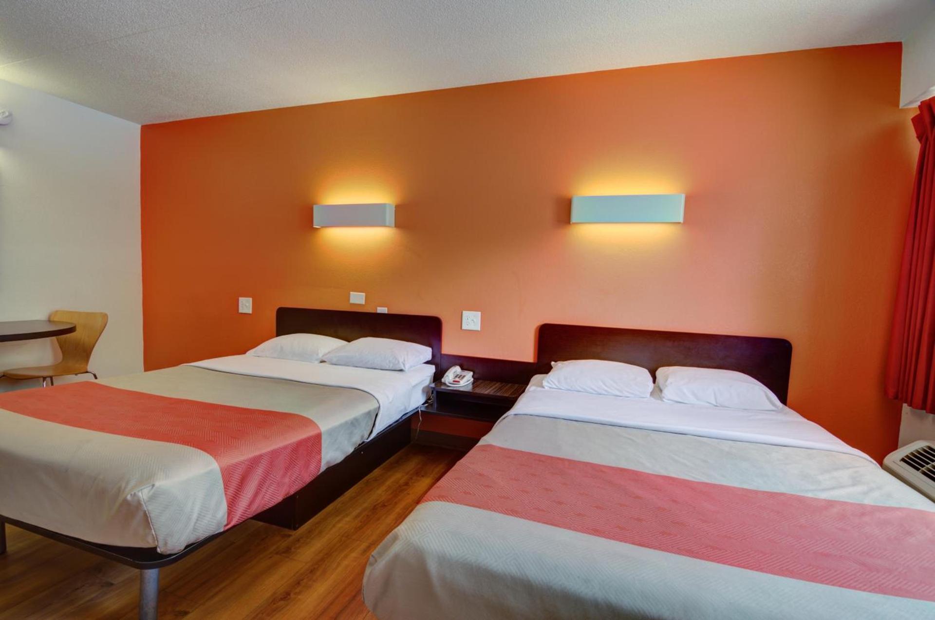 Days Inn by Wyndham Kansas City Northeast photo 7
