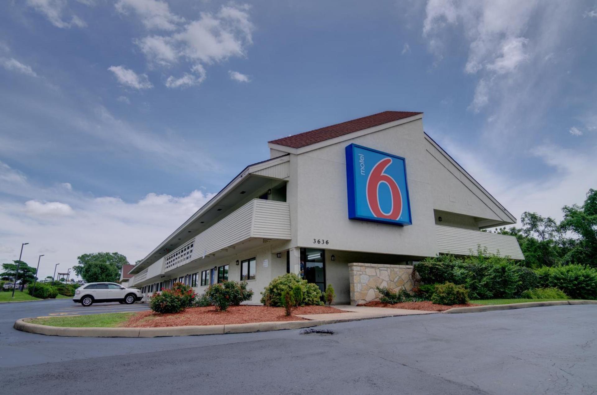 Days Inn by Wyndham Kansas City Northeast photo 8