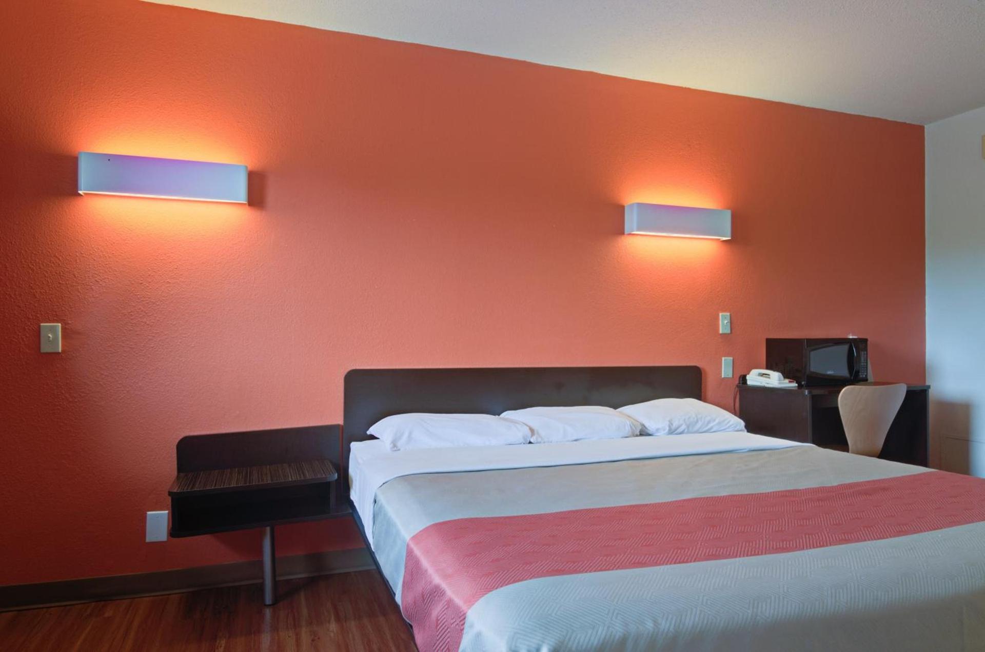 Days Inn by Wyndham Kansas City Northeast photo 21
