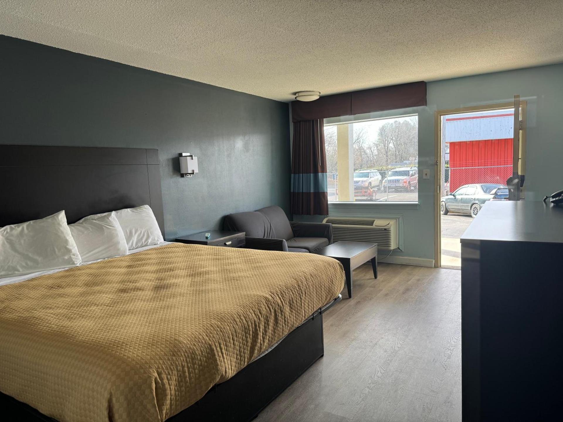 Red Carpet Inn & Suites - Danville photo 22