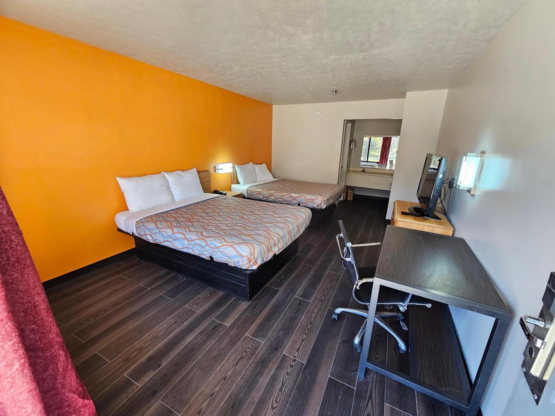 TRAVEL INN photo 5