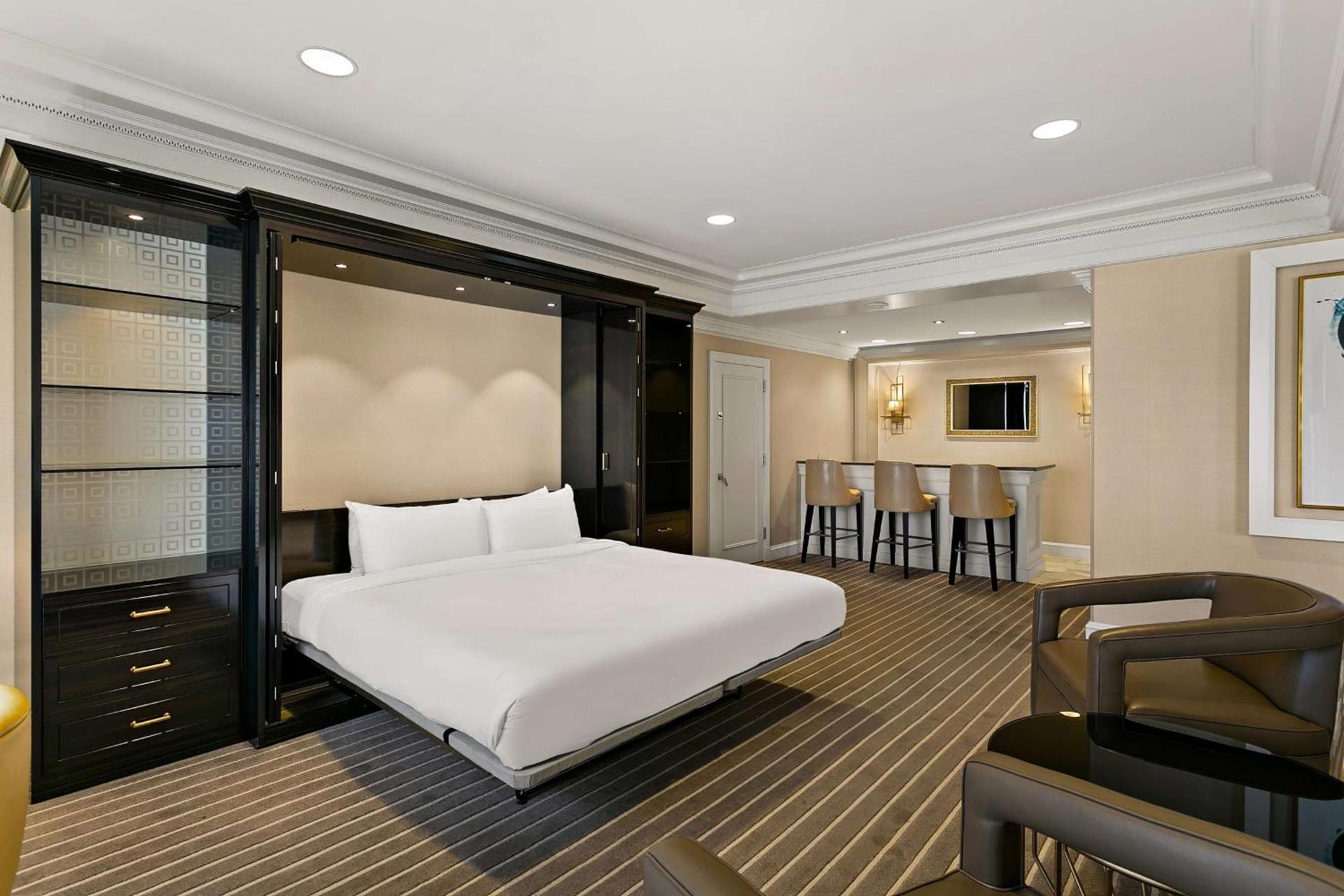 The Royal Sonesta Harbor Court Baltimore photo 8