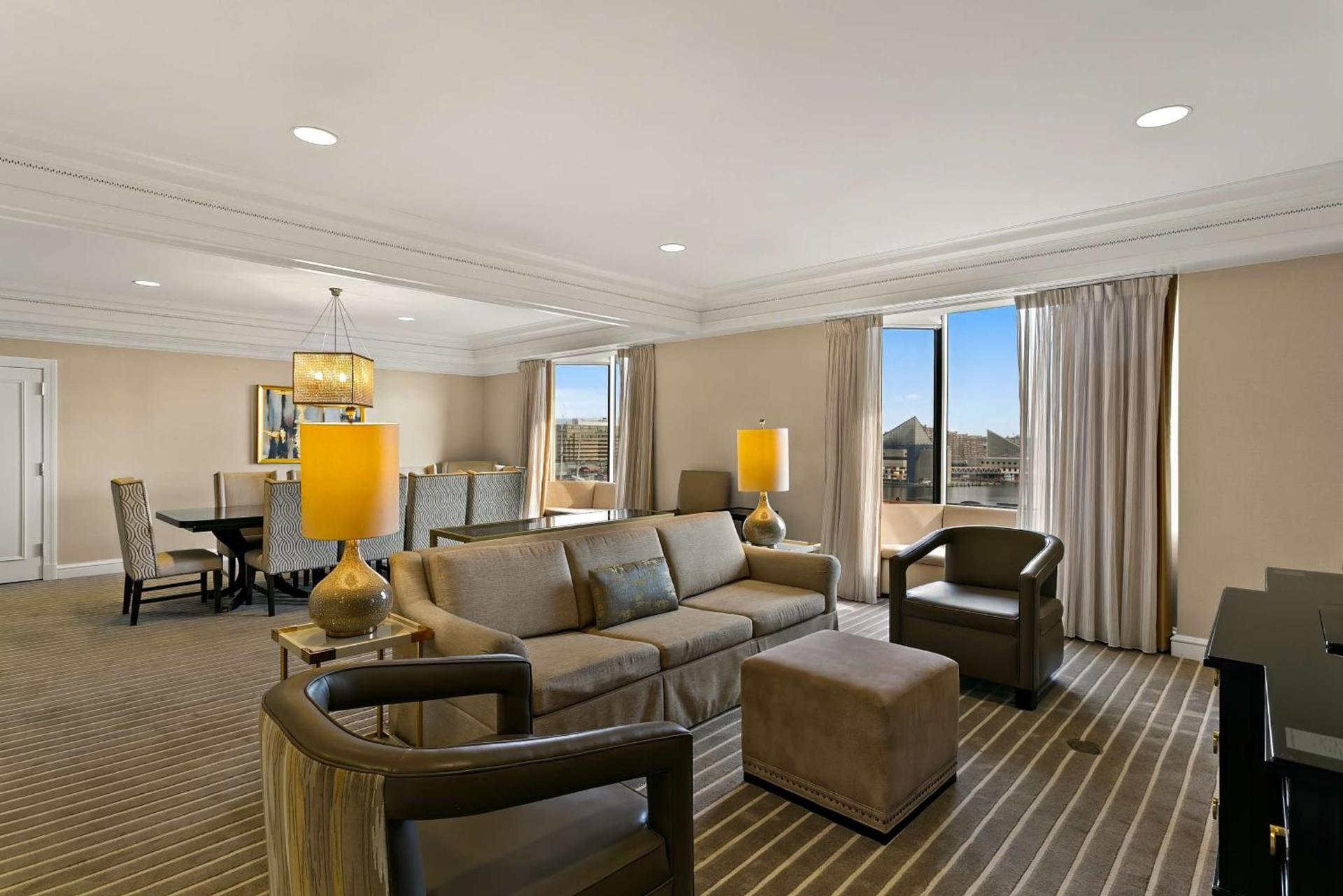 The Royal Sonesta Harbor Court Baltimore photo 12