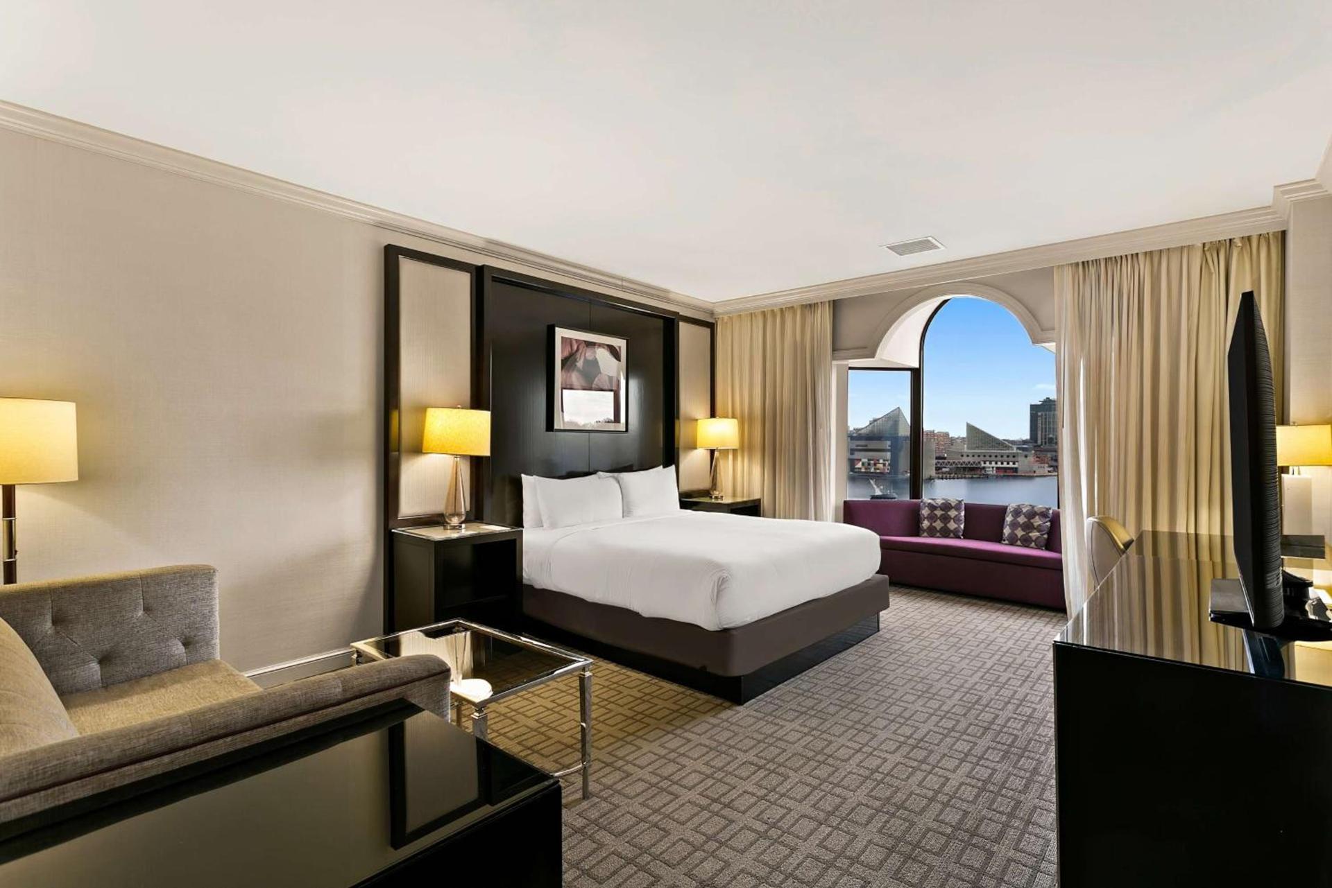 The Royal Sonesta Harbor Court Baltimore photo 13