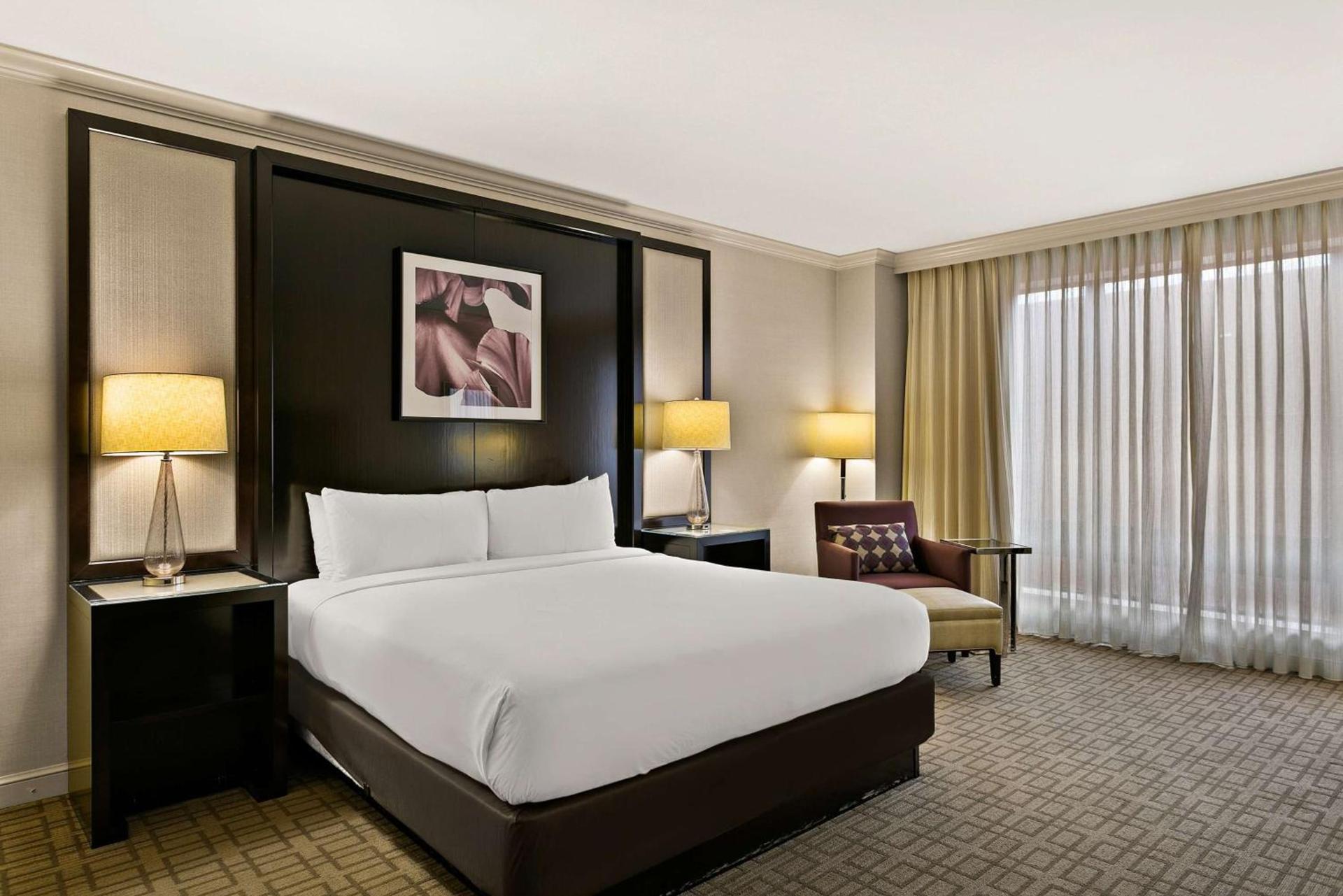 The Royal Sonesta Harbor Court Baltimore photo 18
