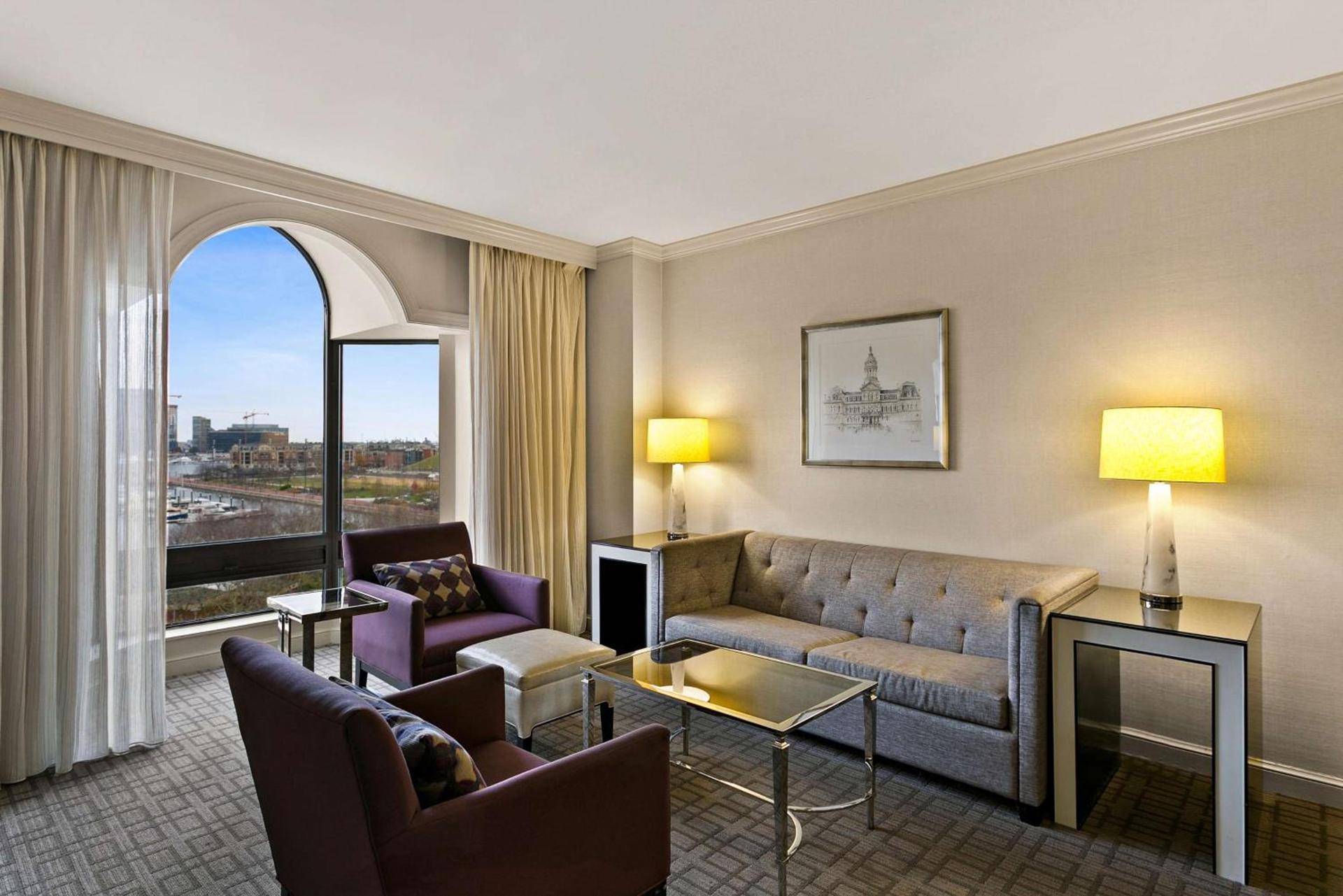 The Royal Sonesta Harbor Court Baltimore photo 20