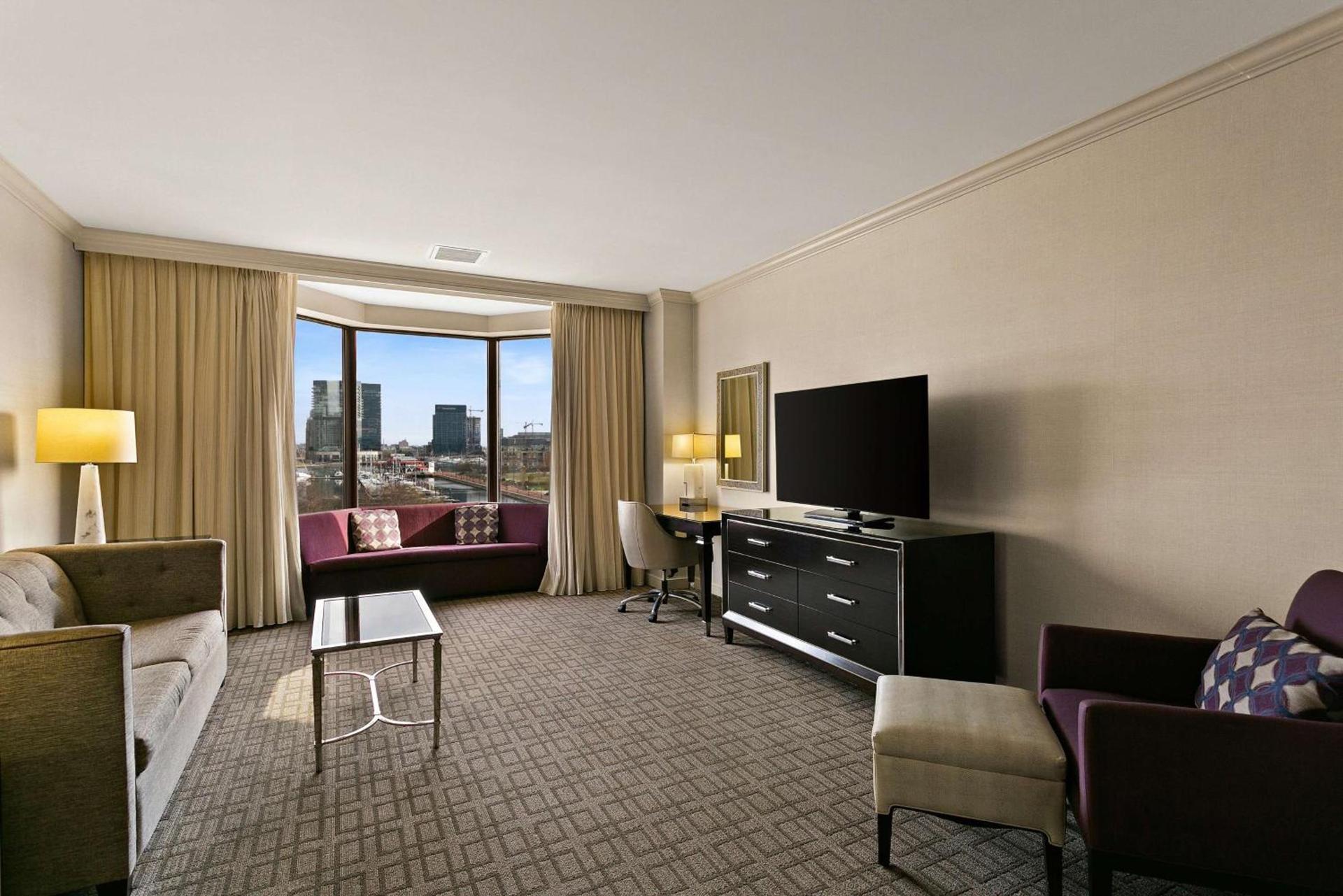 The Royal Sonesta Harbor Court Baltimore photo 25