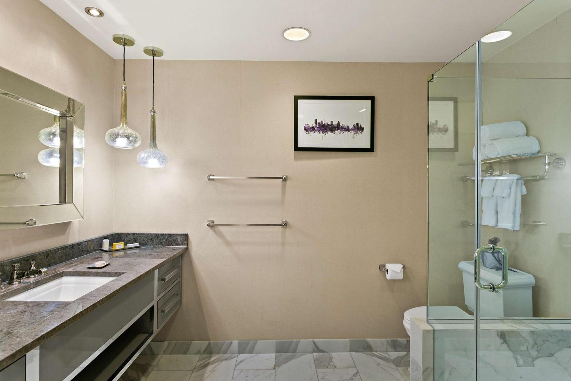 The Royal Sonesta Harbor Court Baltimore photo 36