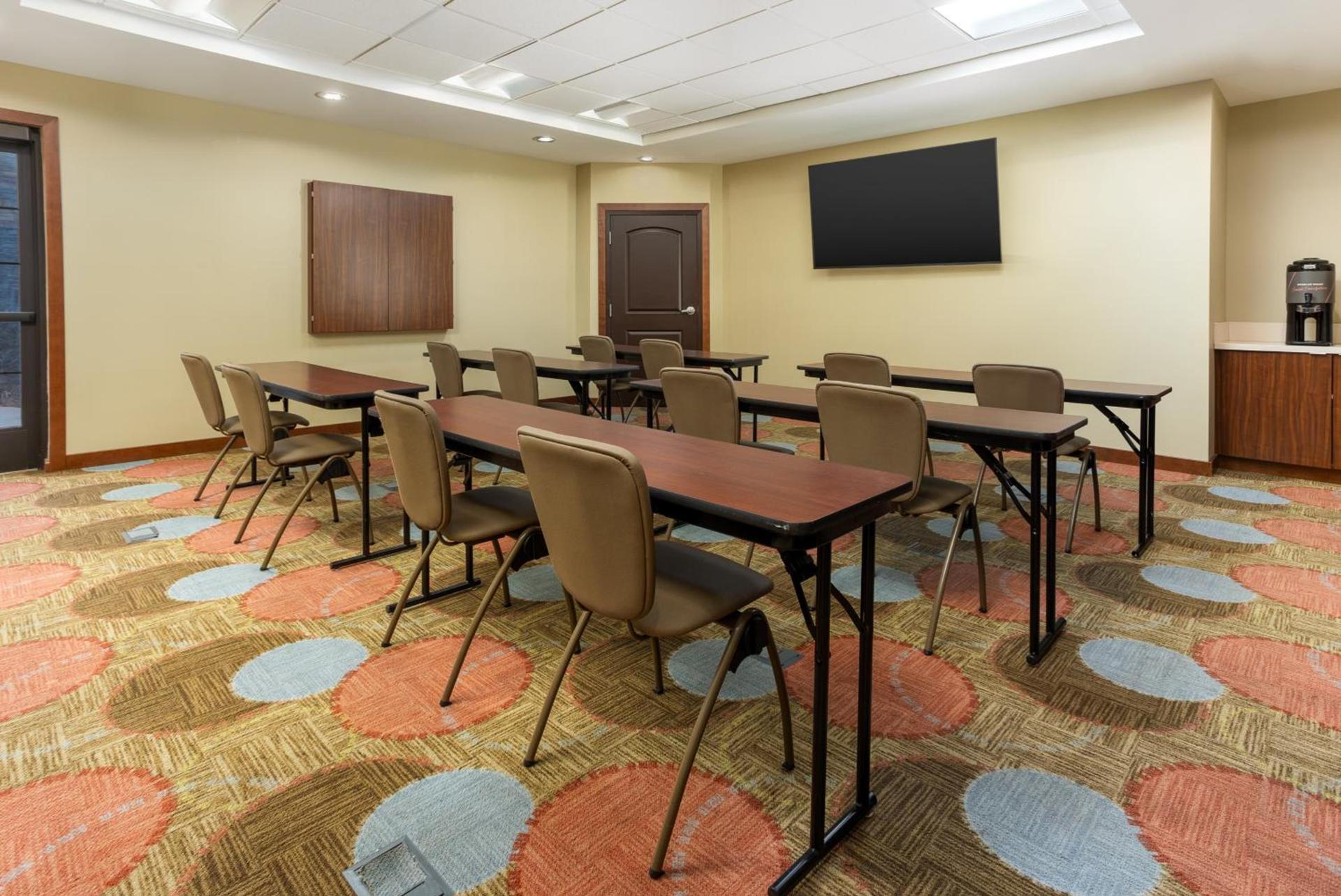Staybridge Suites Sacramento-Folsom by IHG photo 47