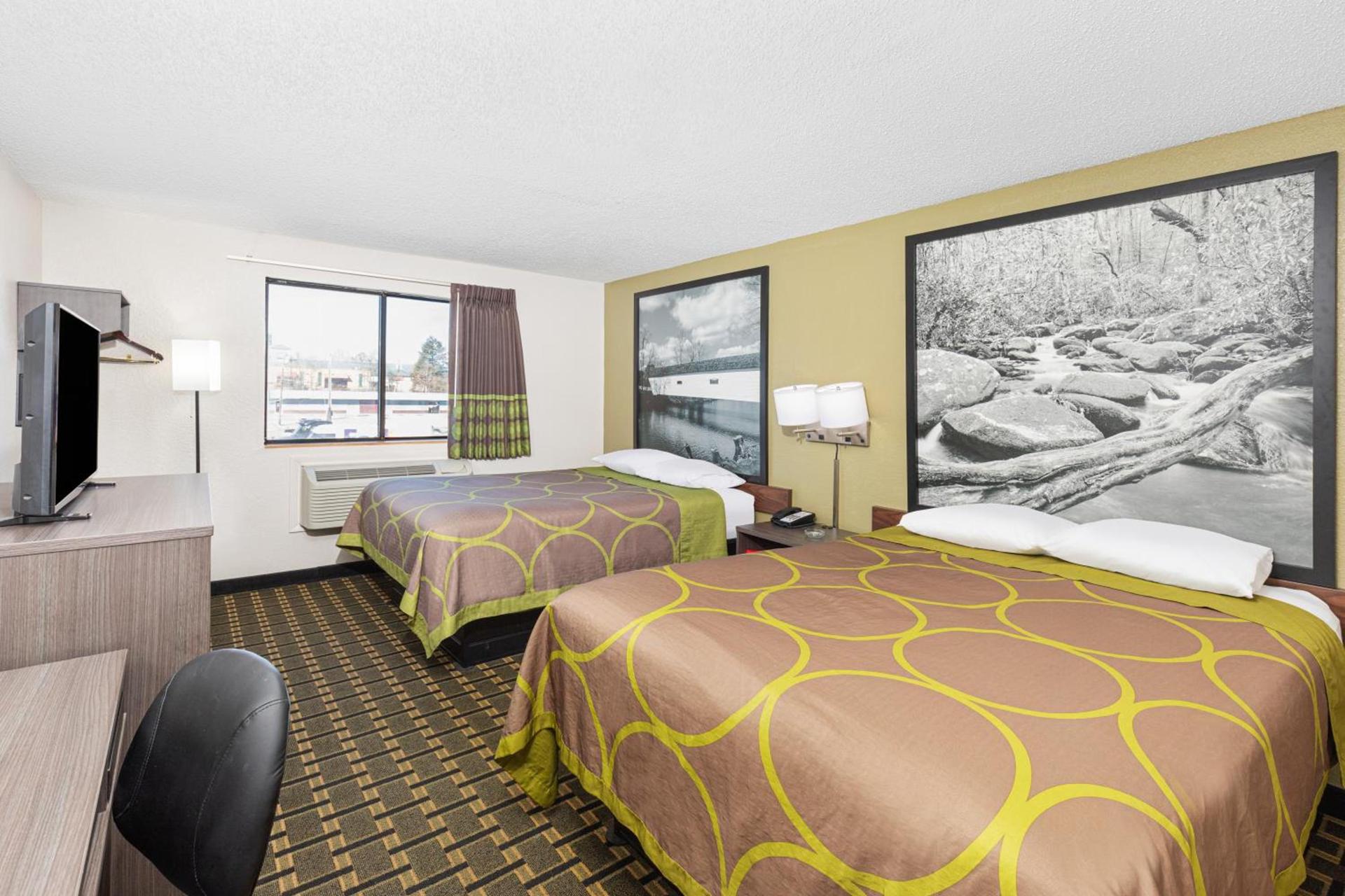 Super 8 by Wyndham Johnson City photo 37