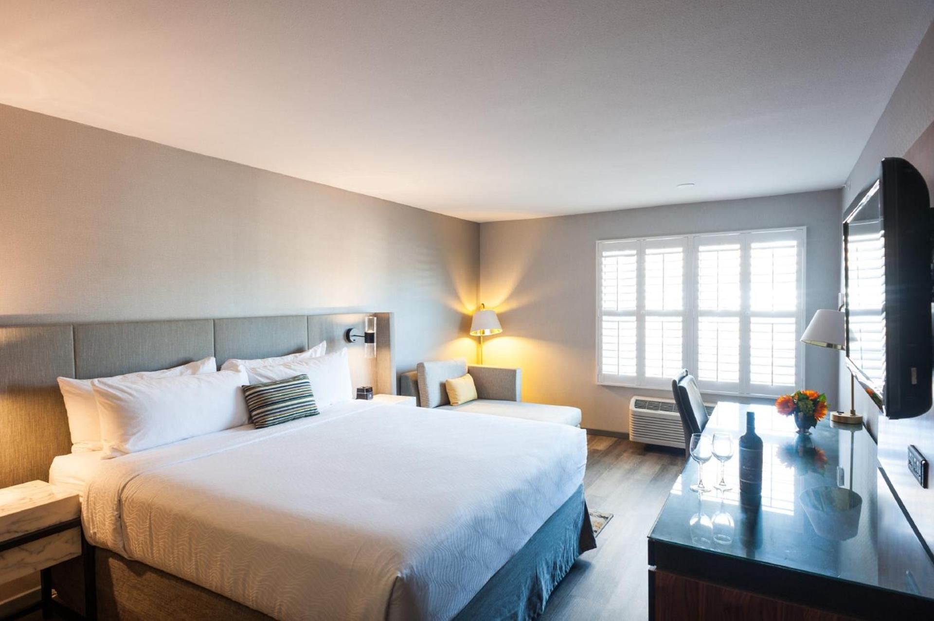 Hotel Indigo Napa Valley by IHG photo 66