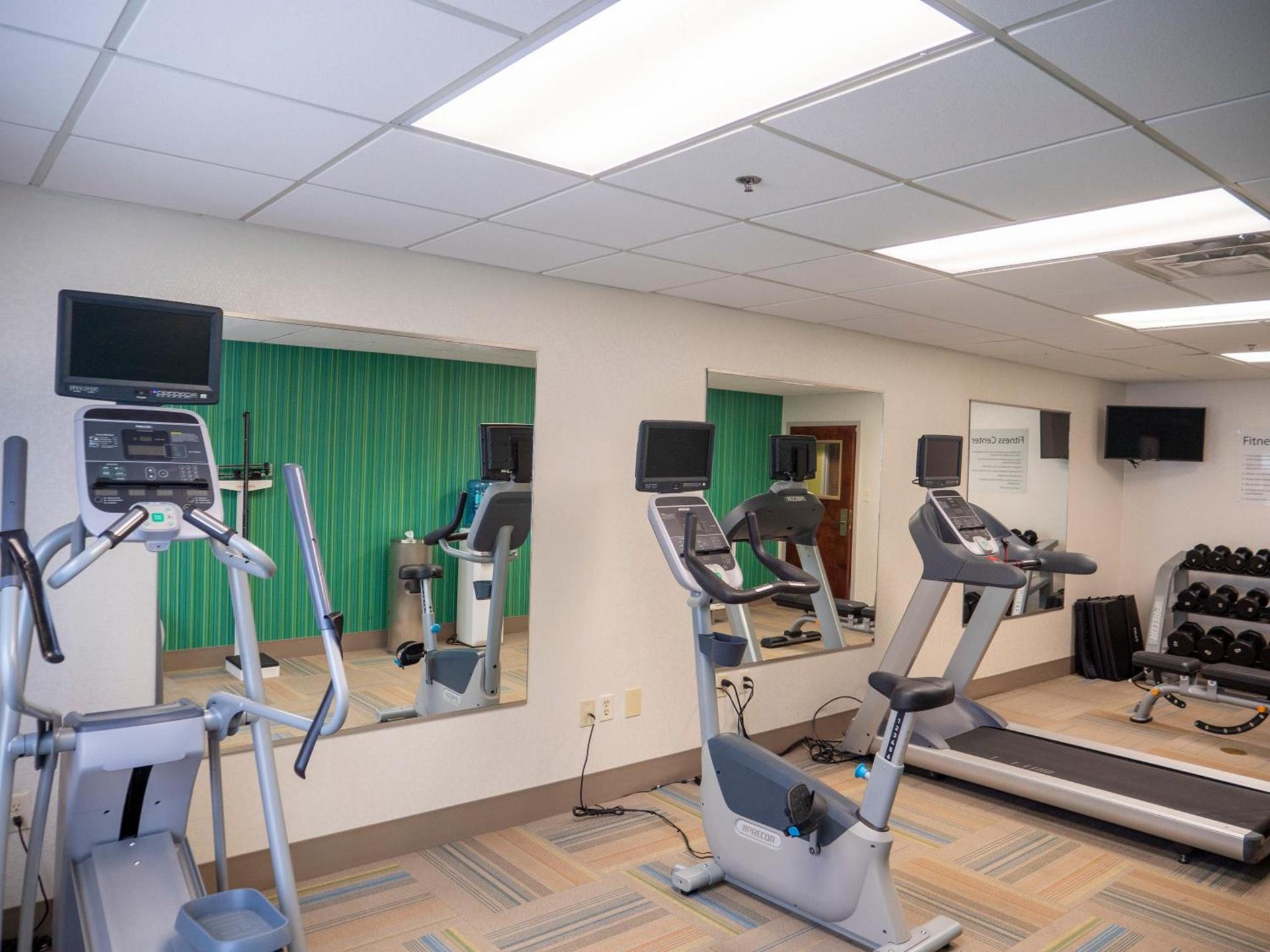 Holiday Inn Express & Suites Greenville Airport i85 by IHG photo 34