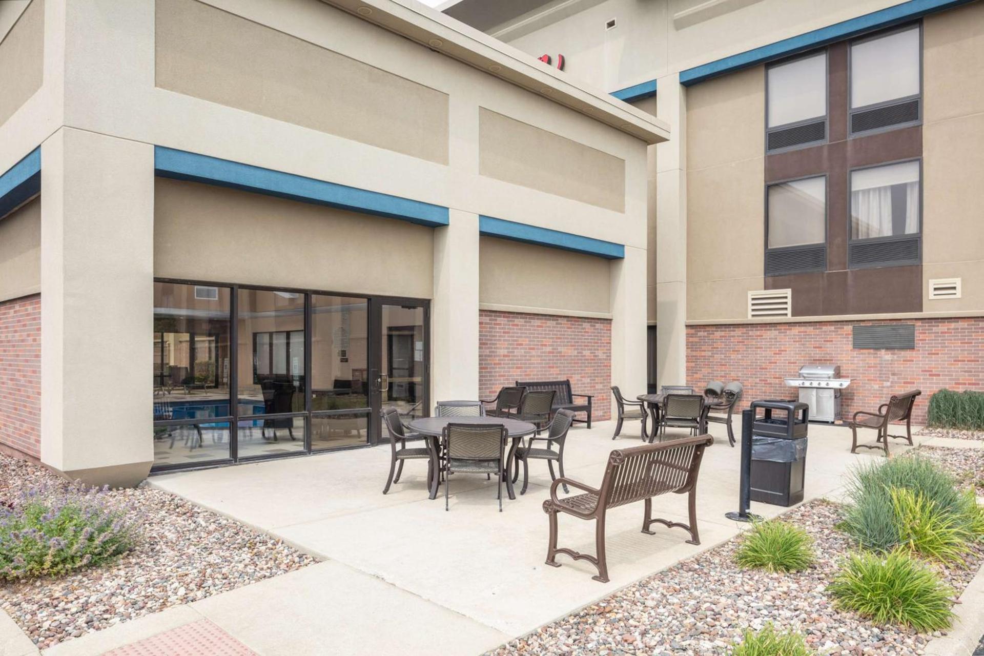 Hampton Inn Joliet-Plainfield I-55 photo 3
