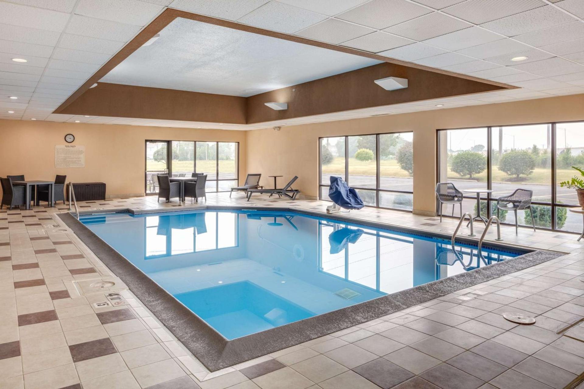 Hampton Inn Joliet-Plainfield I-55 photo 5