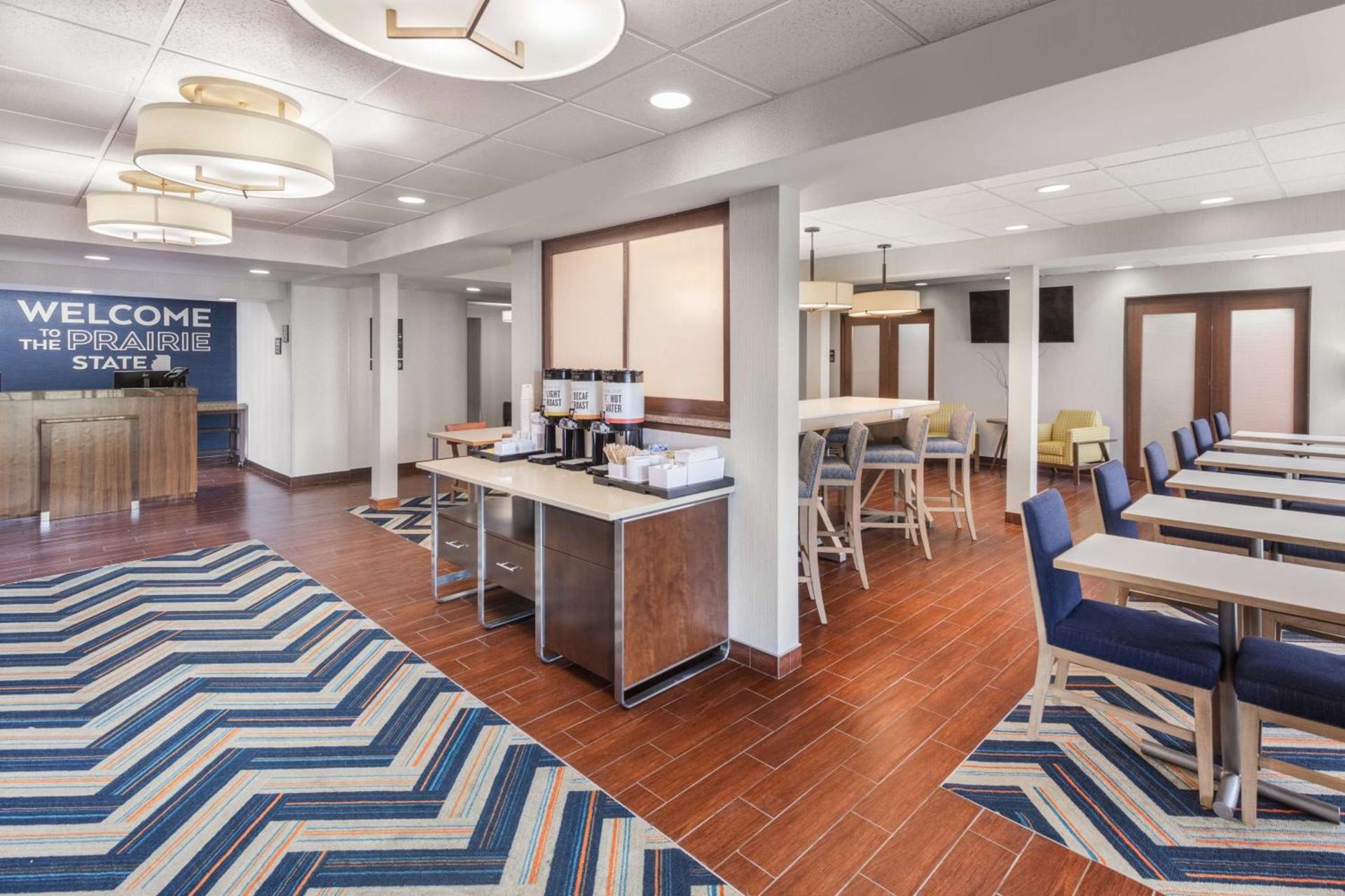 Hampton Inn Joliet-Plainfield I-55 photo 10