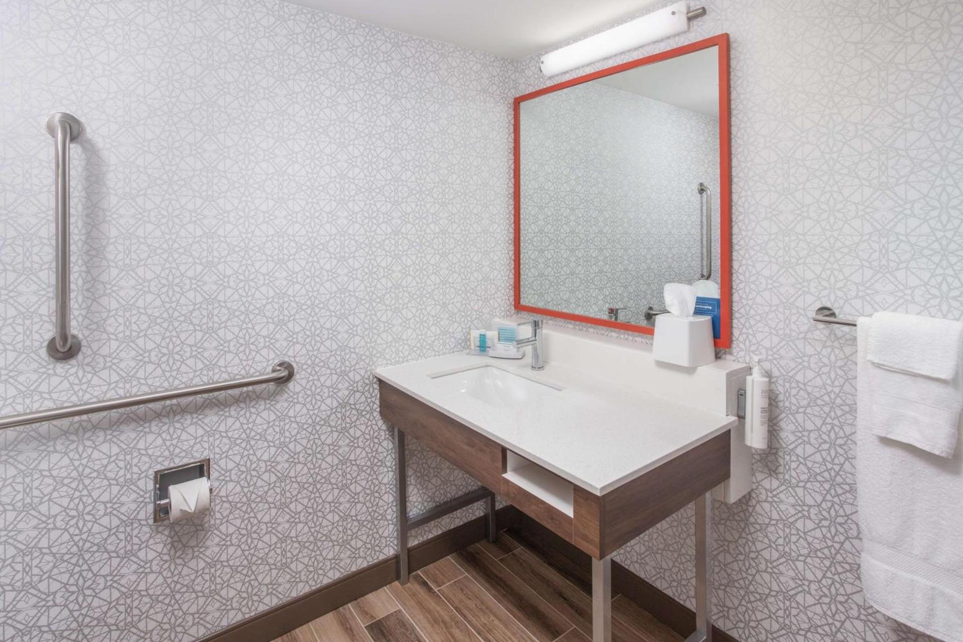 Hampton Inn Joliet-Plainfield I-55 photo 24