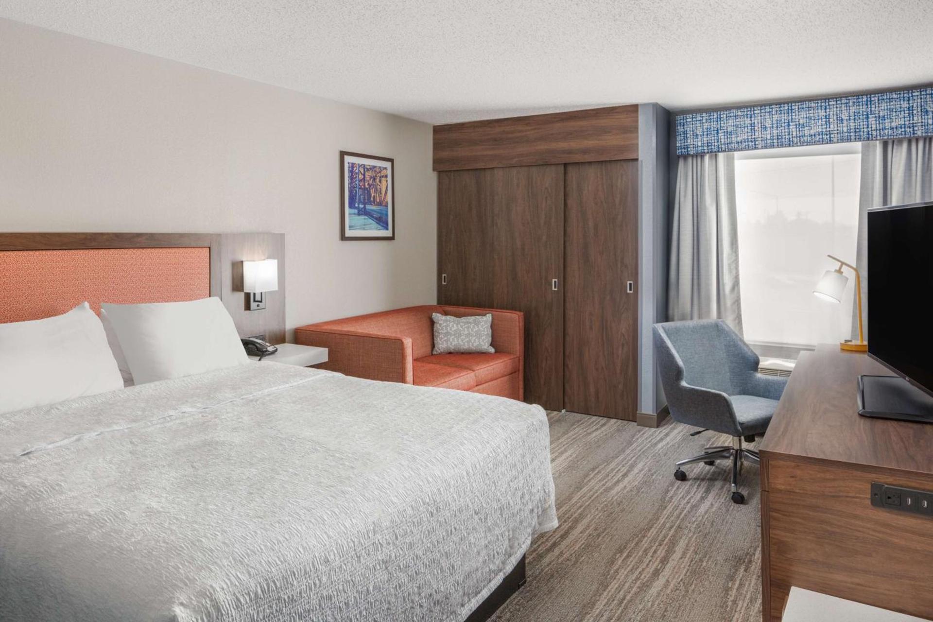 Hampton Inn Joliet-Plainfield I-55 photo 25