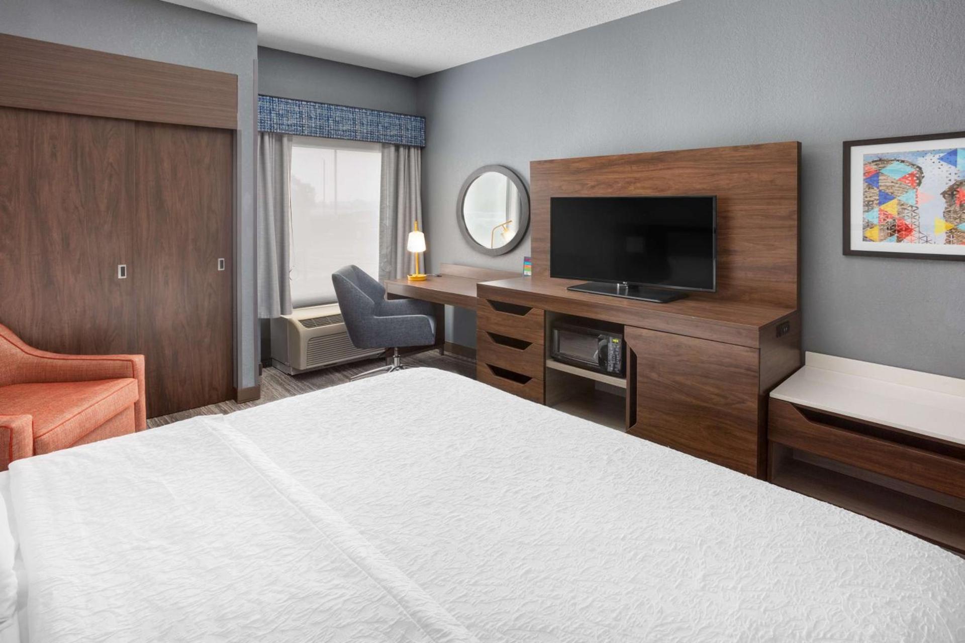 Hampton Inn Joliet-Plainfield I-55 photo 35