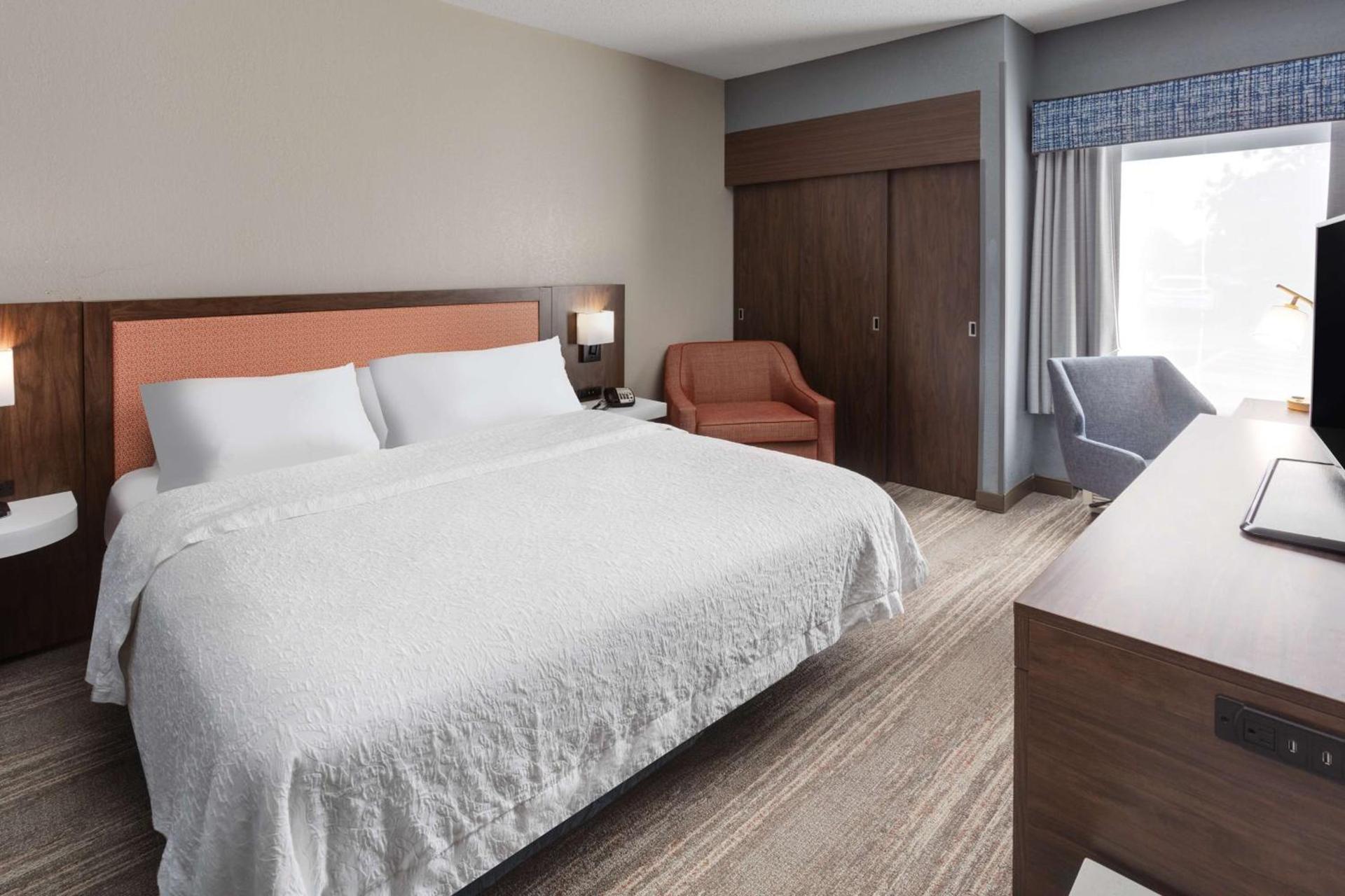 Hampton Inn Joliet-Plainfield I-55 photo 32