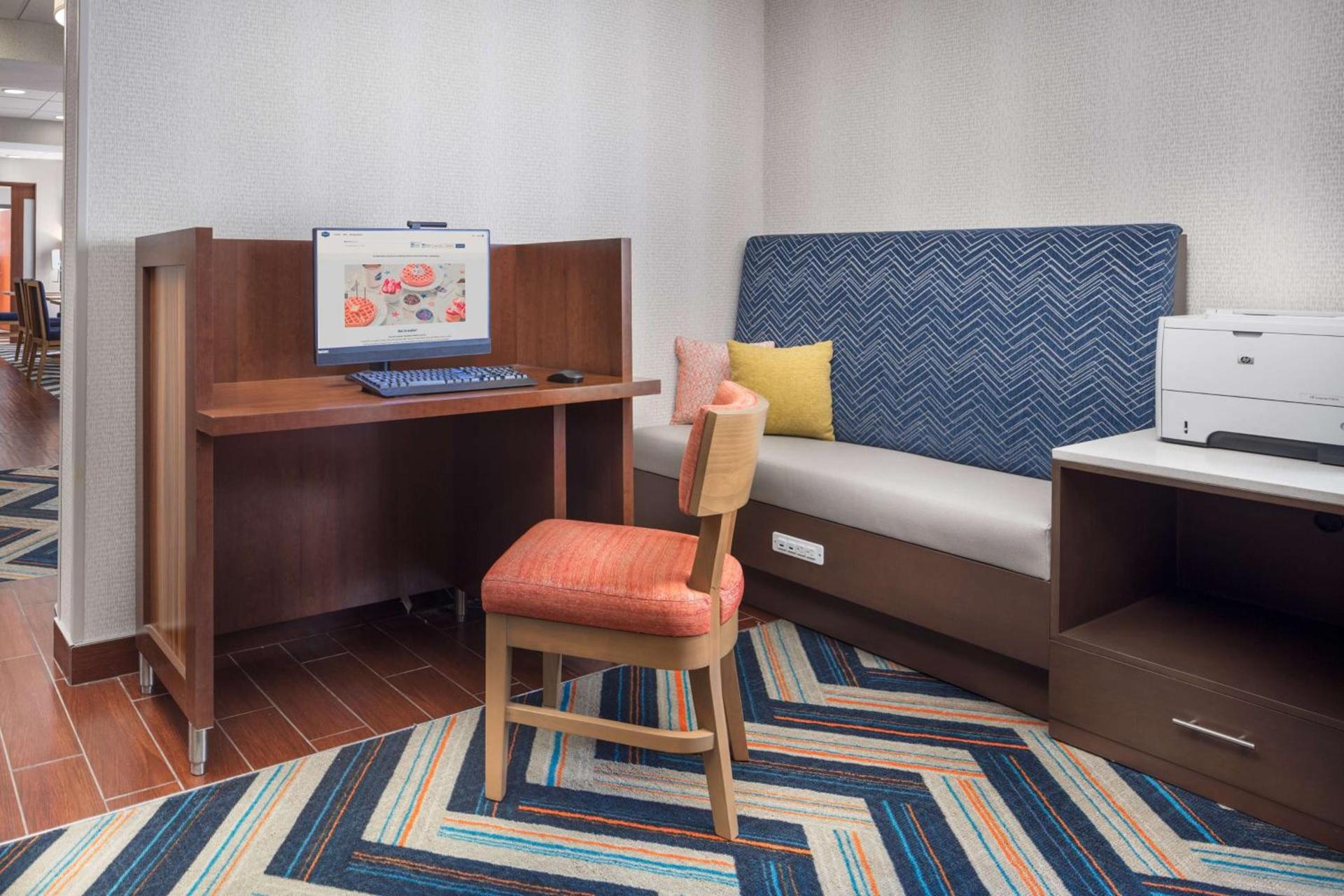 Hampton Inn Joliet-Plainfield I-55 photo 34
