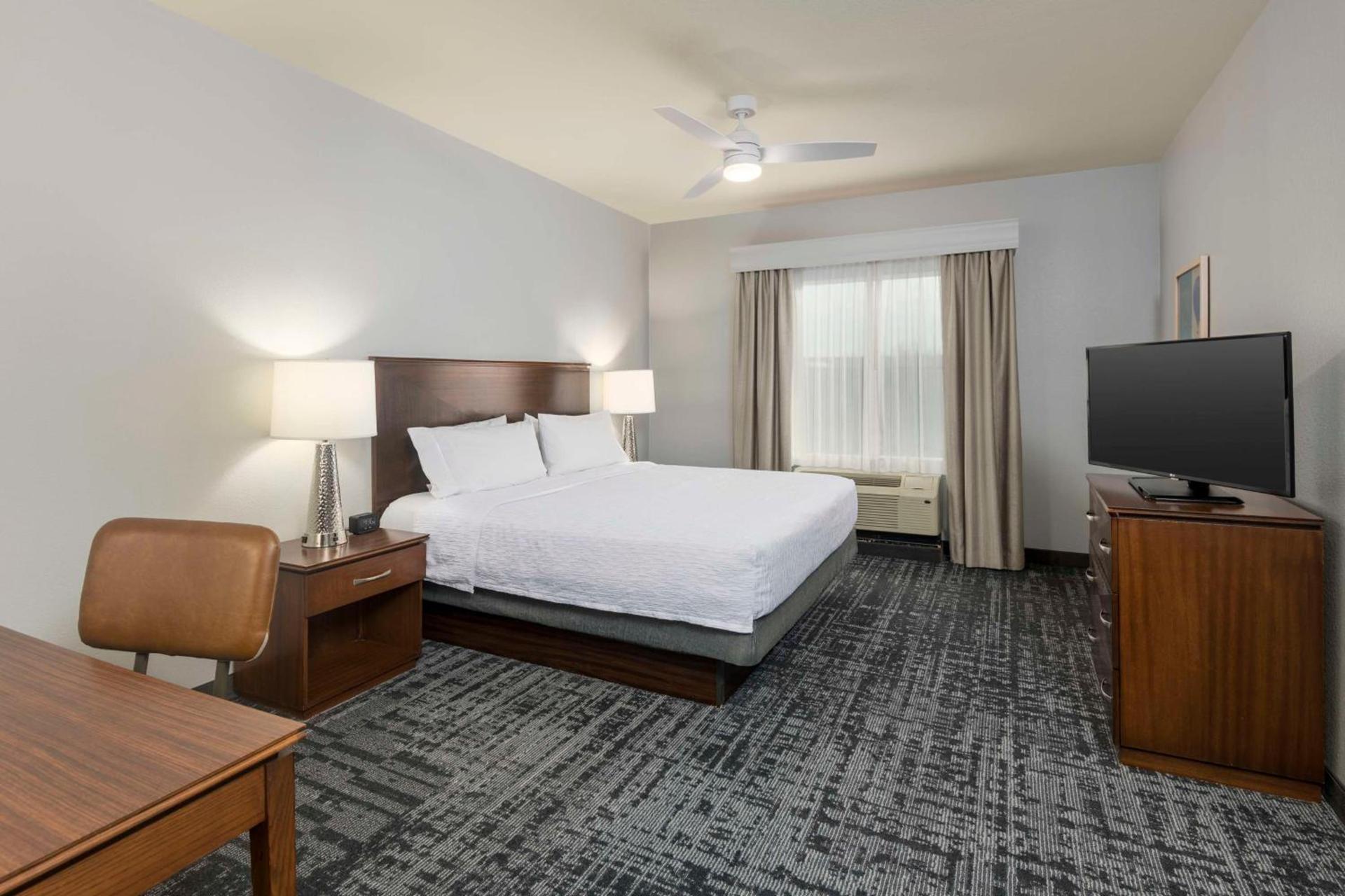 Homewood Suites by Hilton Phoenix North-Happy Valley photo 19