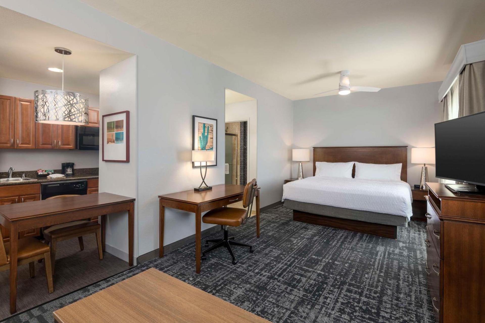 Homewood Suites by Hilton Phoenix North-Happy Valley photo 2