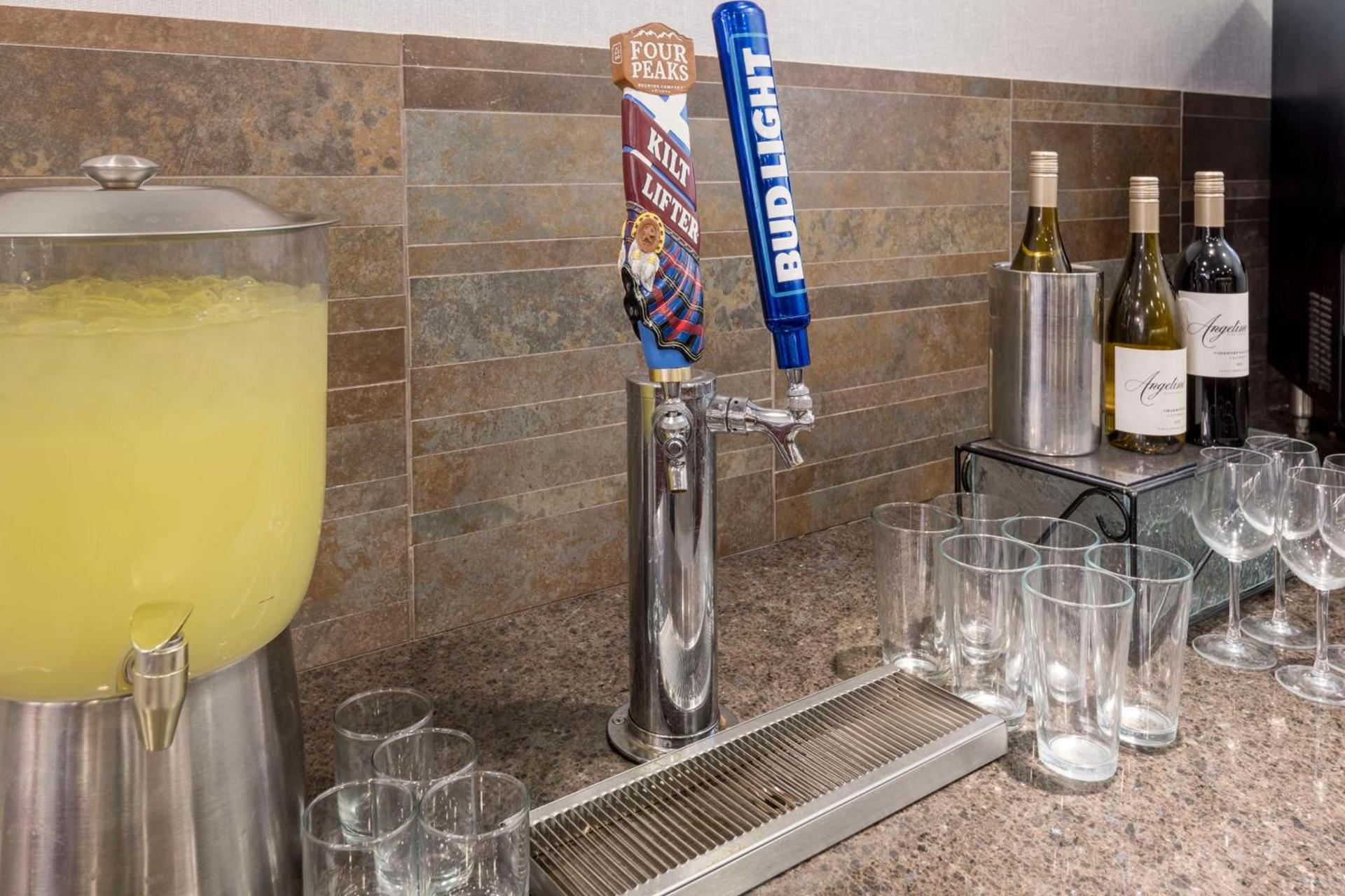 Homewood Suites by Hilton Phoenix North-Happy Valley photo 38