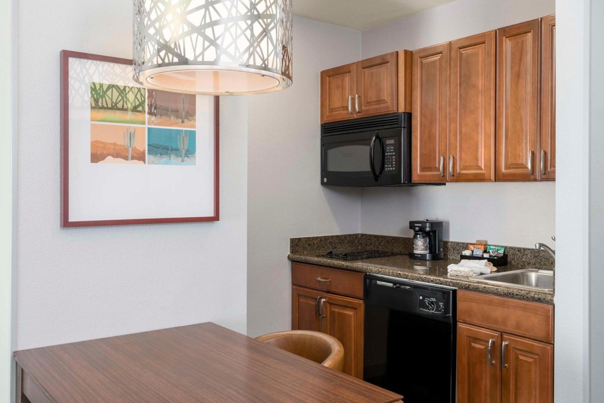 Homewood Suites by Hilton Phoenix North-Happy Valley photo 44