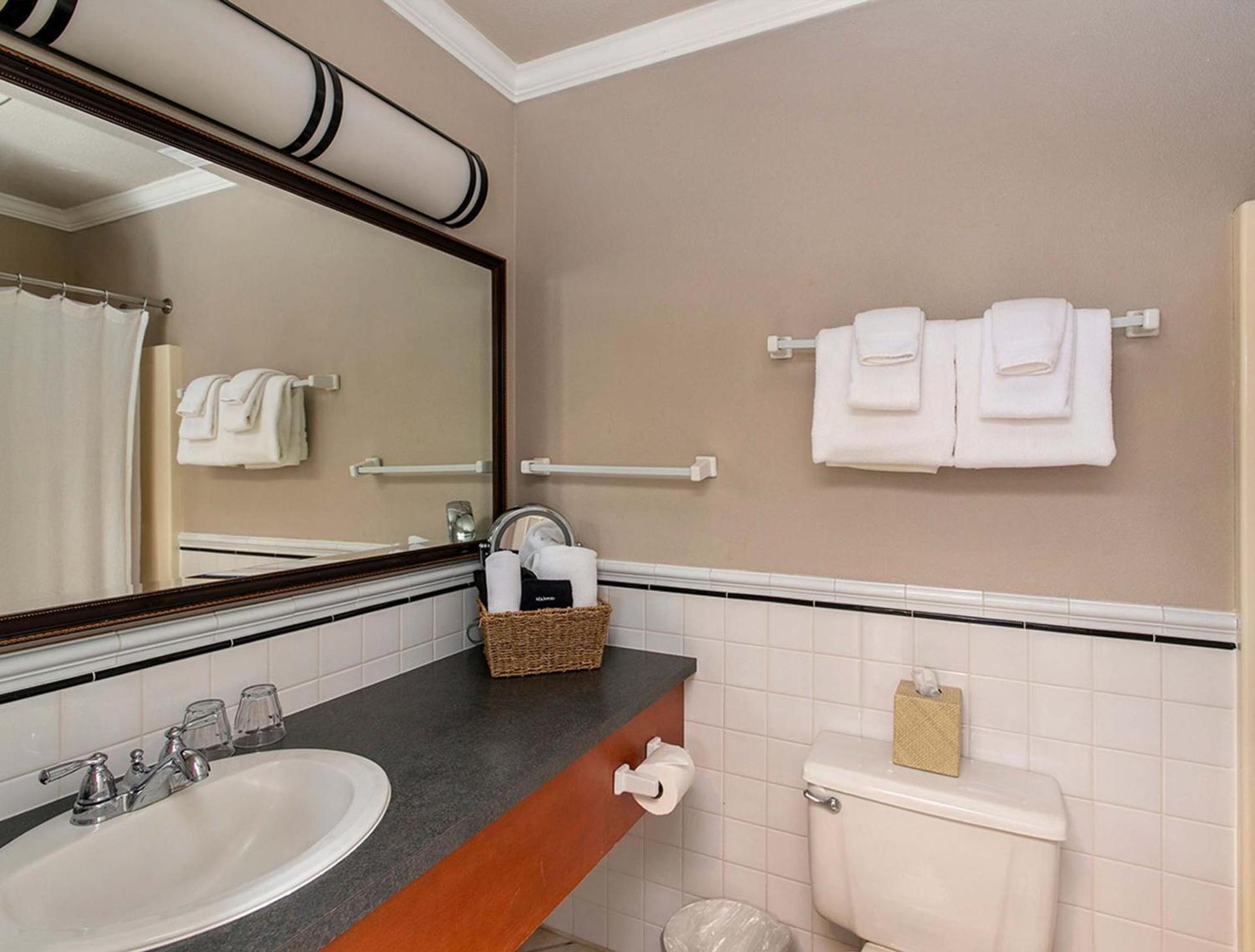 Cannon Beach Hotel Collection photo 96