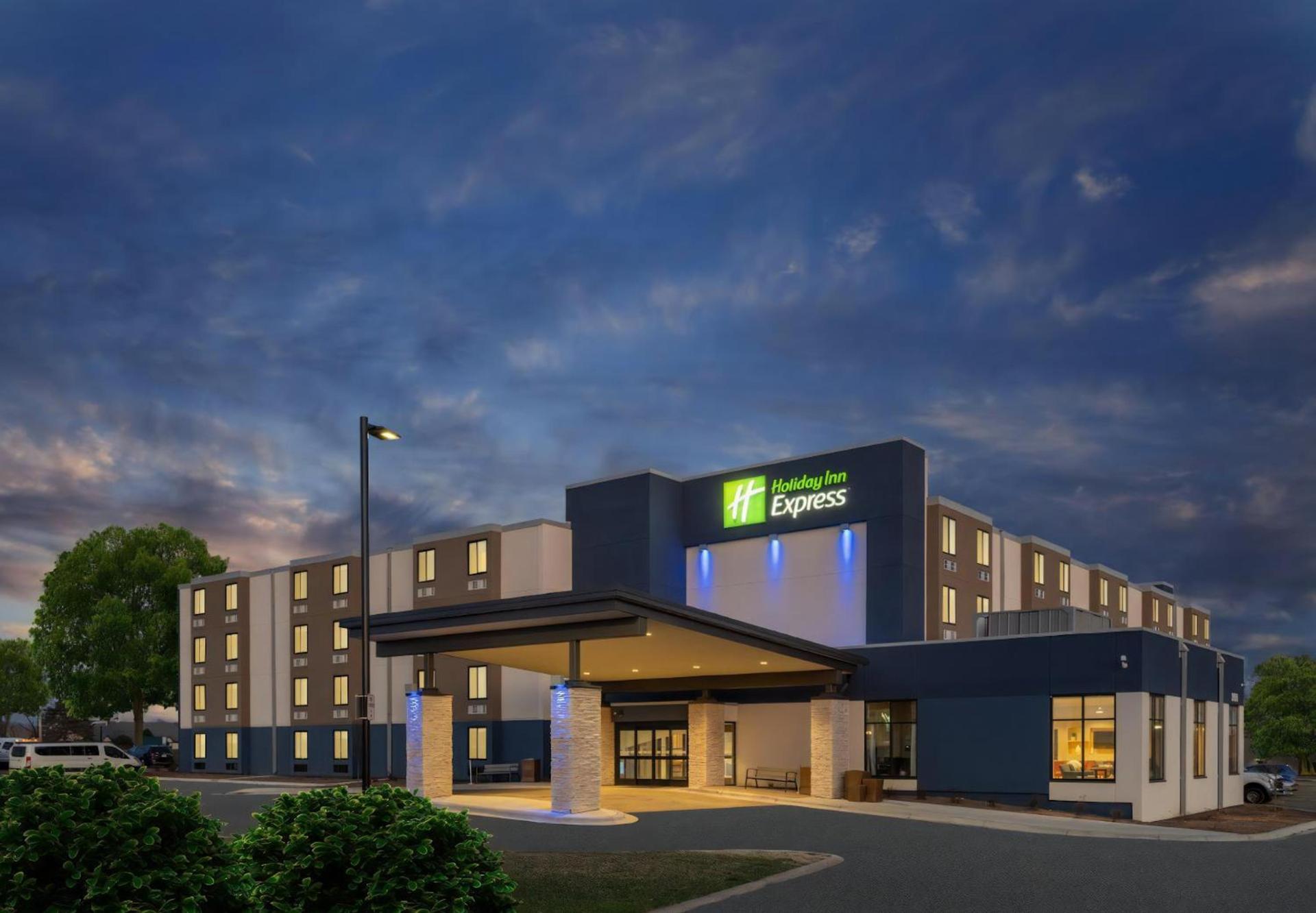 Holiday Inn Express - Minneapolis West - Plymouth by IHG — hotel in Plymouth