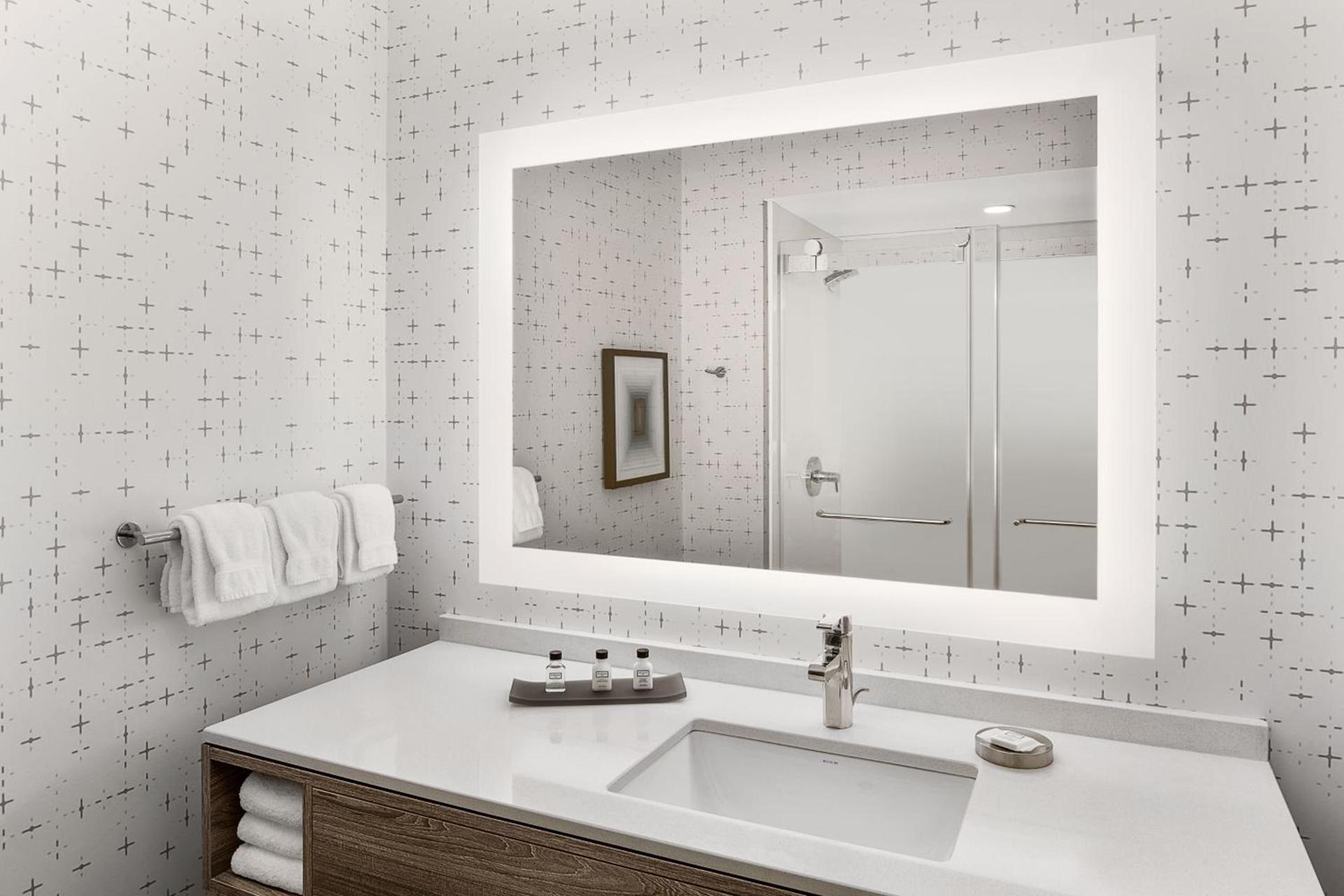 Crowne Plaza Atlanta Perimeter at Ravinia by IHG photo 95