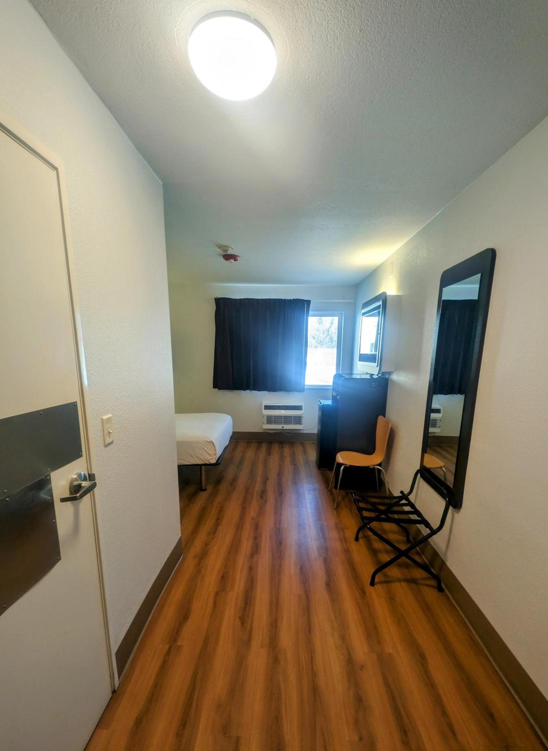 Econo Lodge photo 48