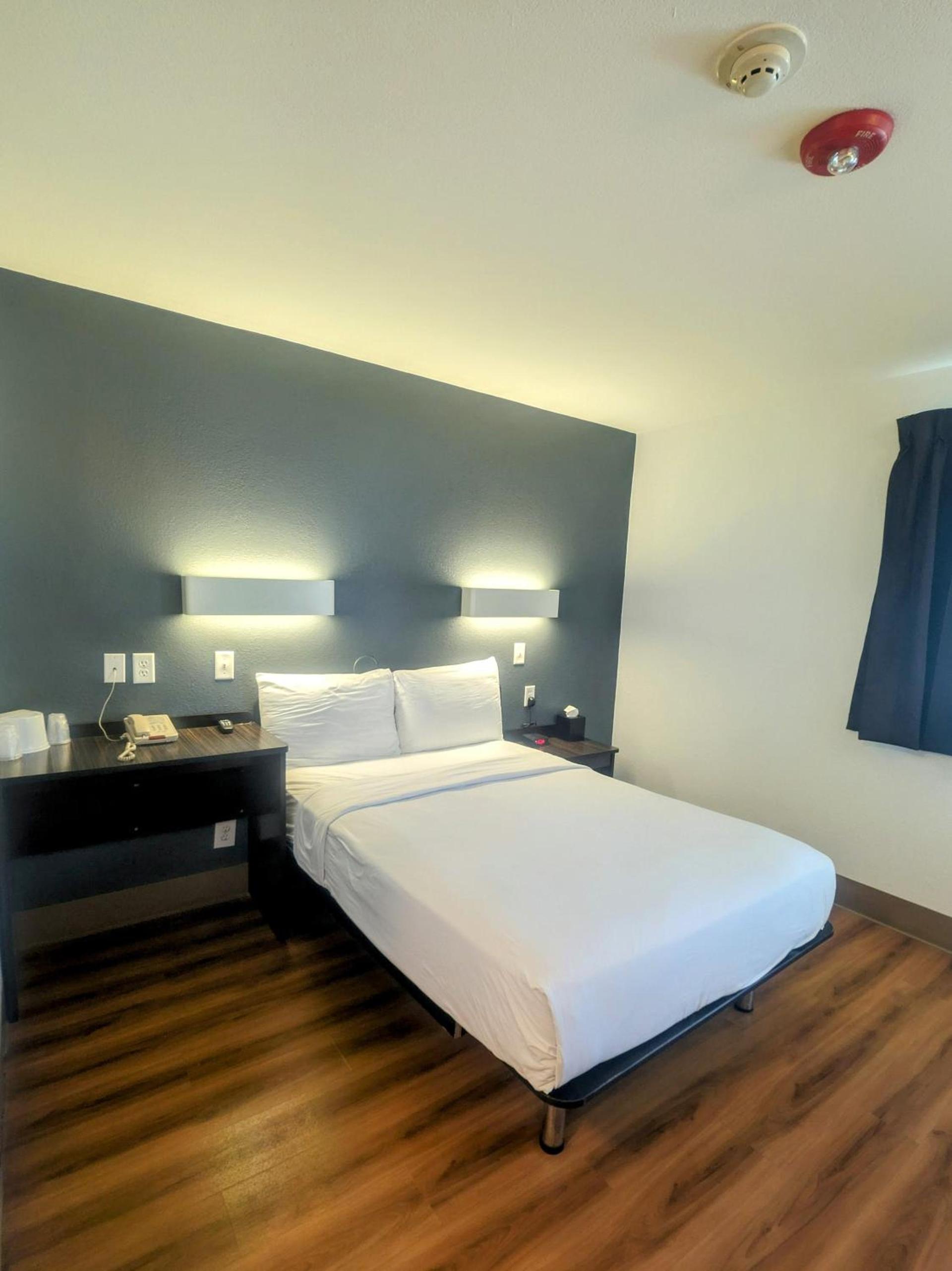 Econo Lodge photo 51