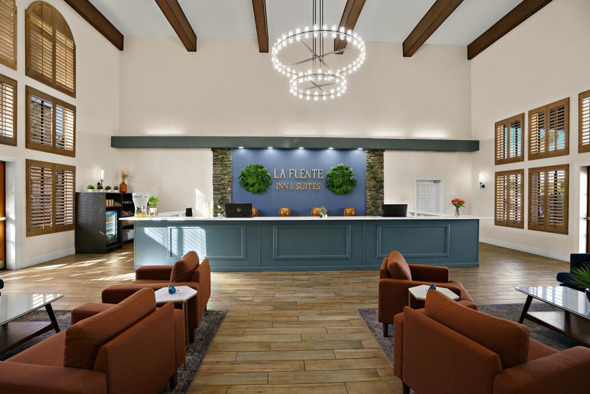 La Fuente Inn & Suites photo 38