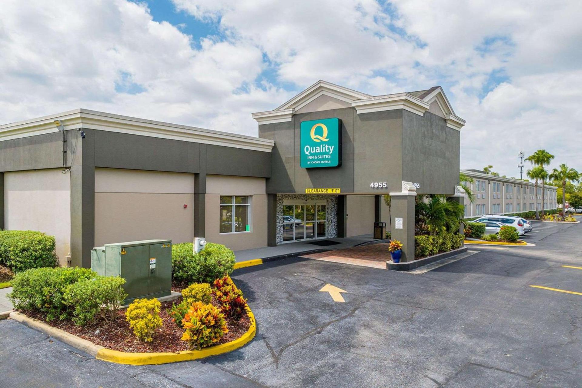 Quality Inn & Suites Tampa near Fairgrounds and Casino photo 1